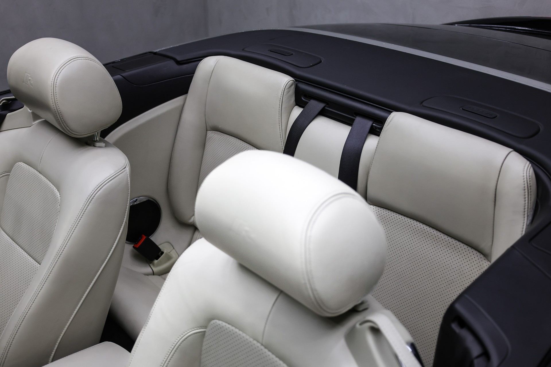JAGUAR XKR Convertible 5.0 V8 Supercharged-image-24