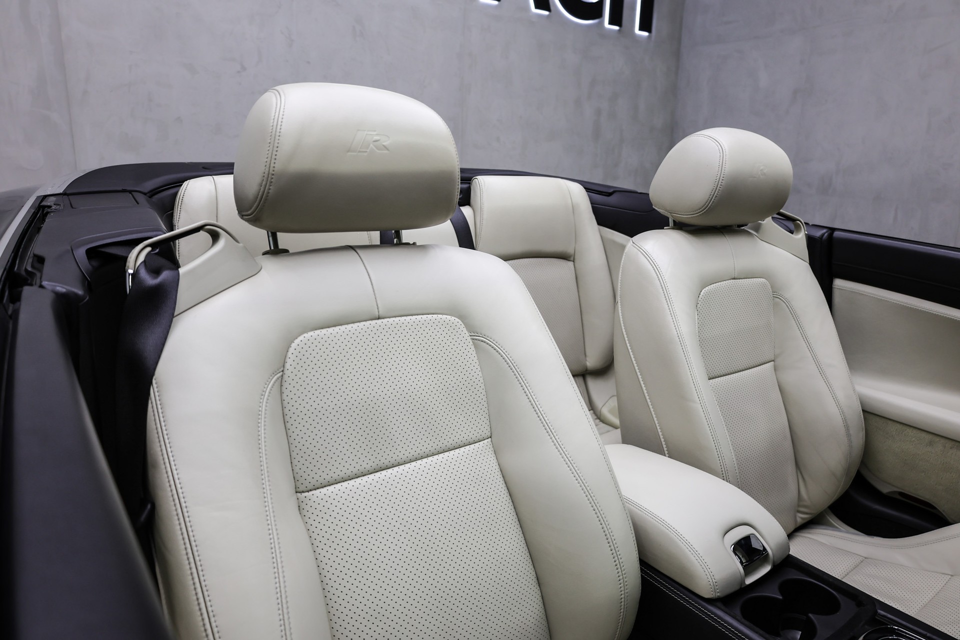 JAGUAR XKR Convertible 5.0 V8 Supercharged-image-25