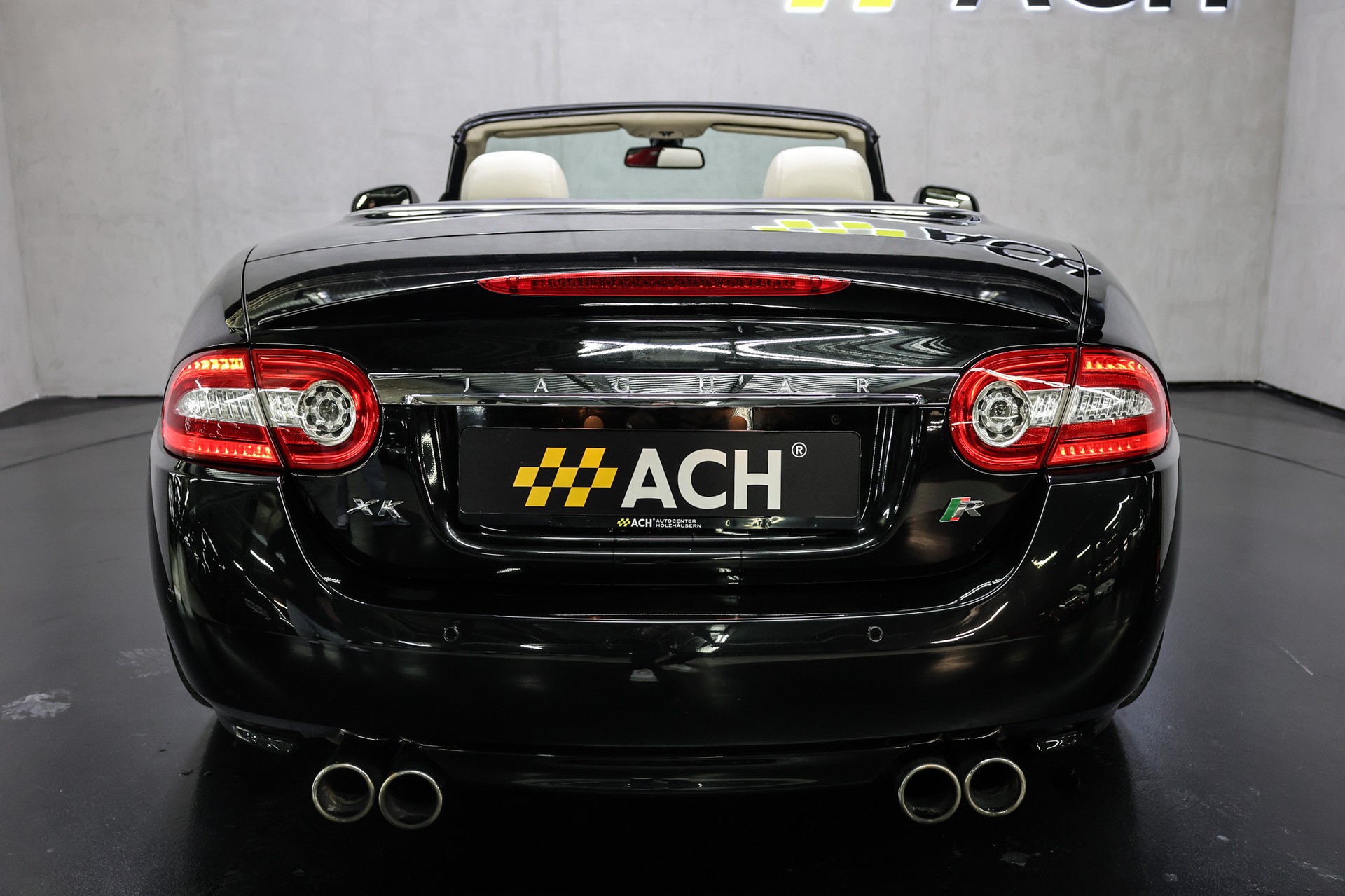 JAGUAR XKR Convertible 5.0 V8 Supercharged-image-17