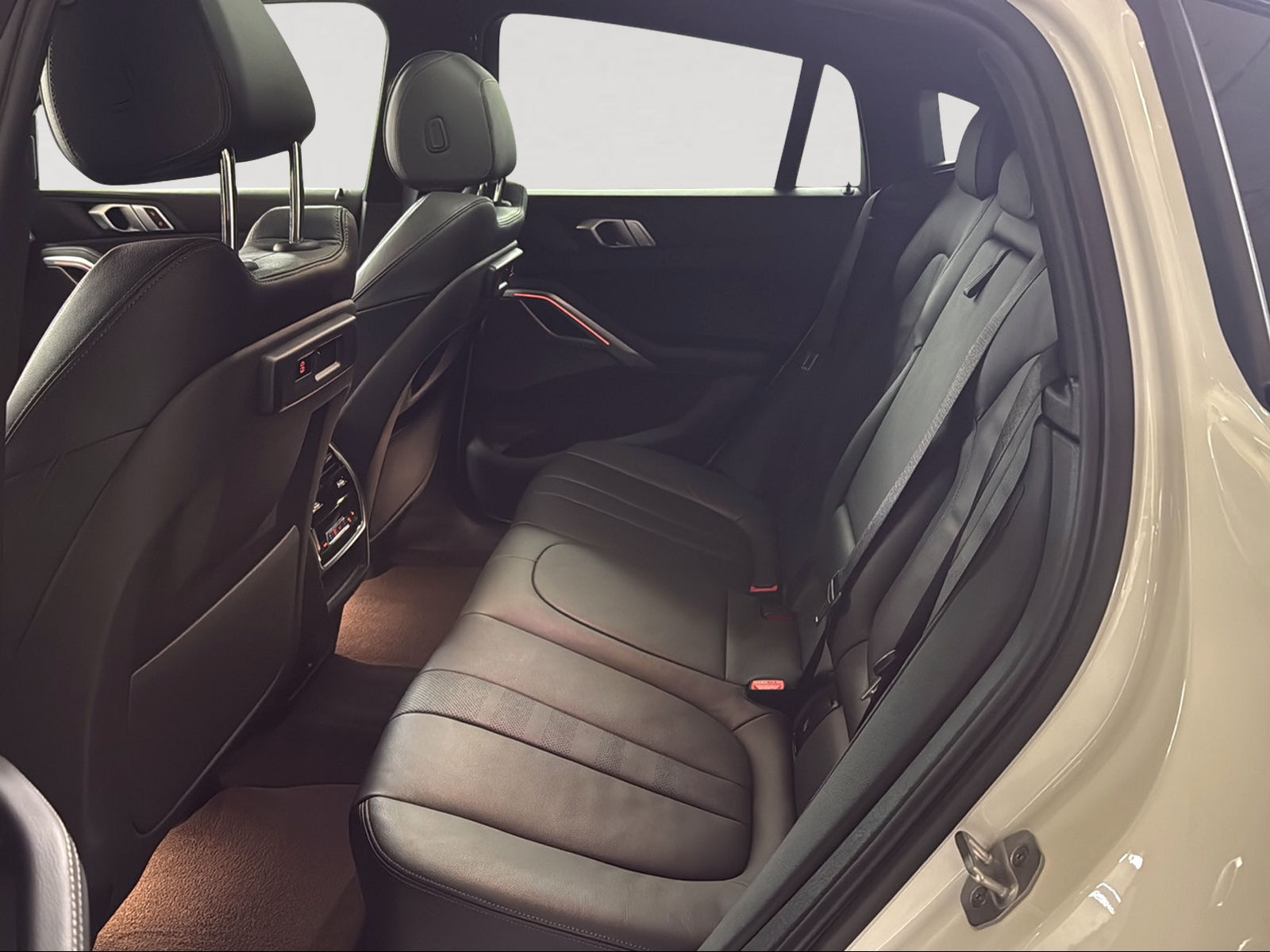 BMW X6 xDrive 48V 40d Steptronic M Sport-image-8