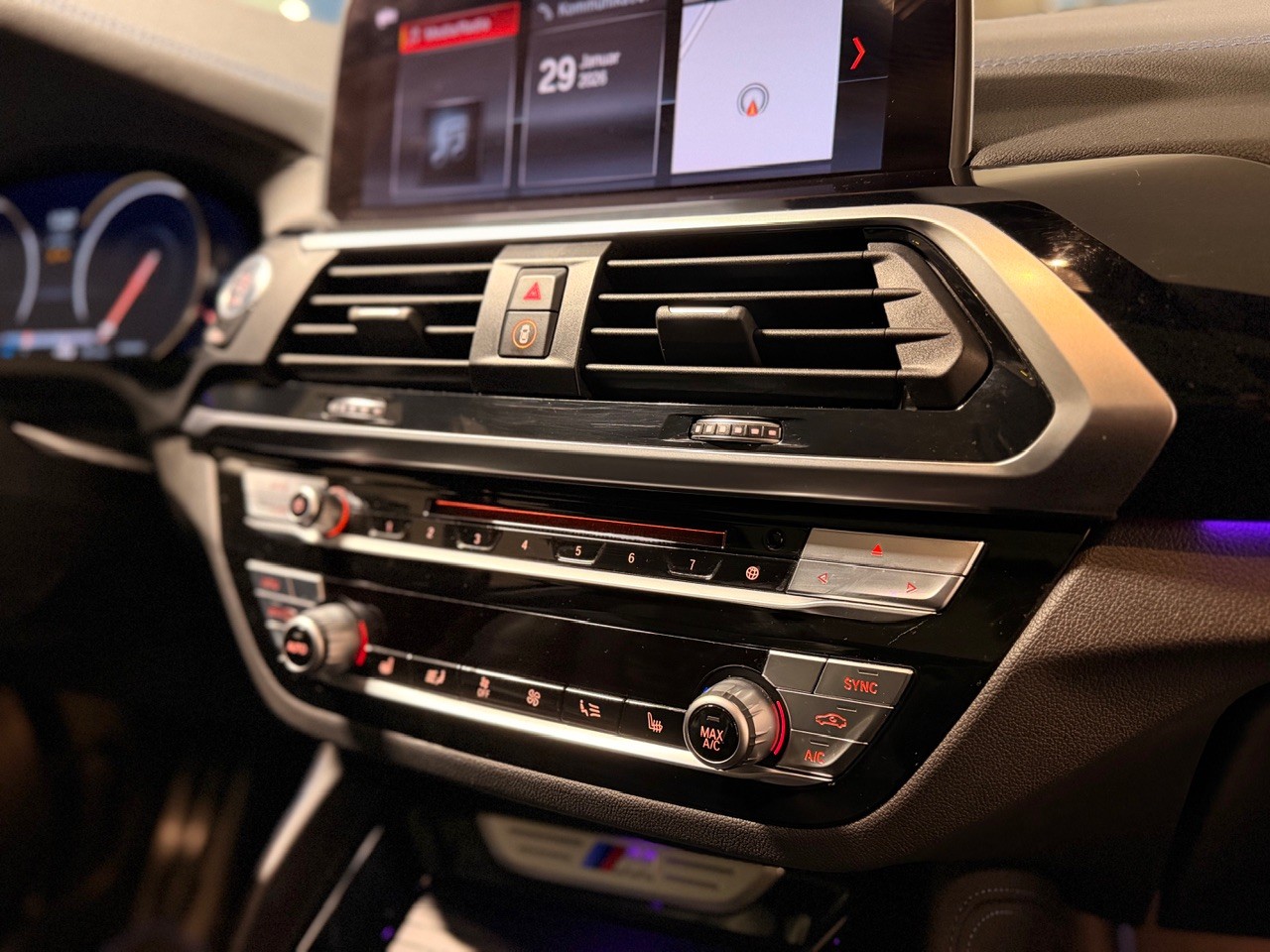 BMW X4 M40i Steptronic-image-28