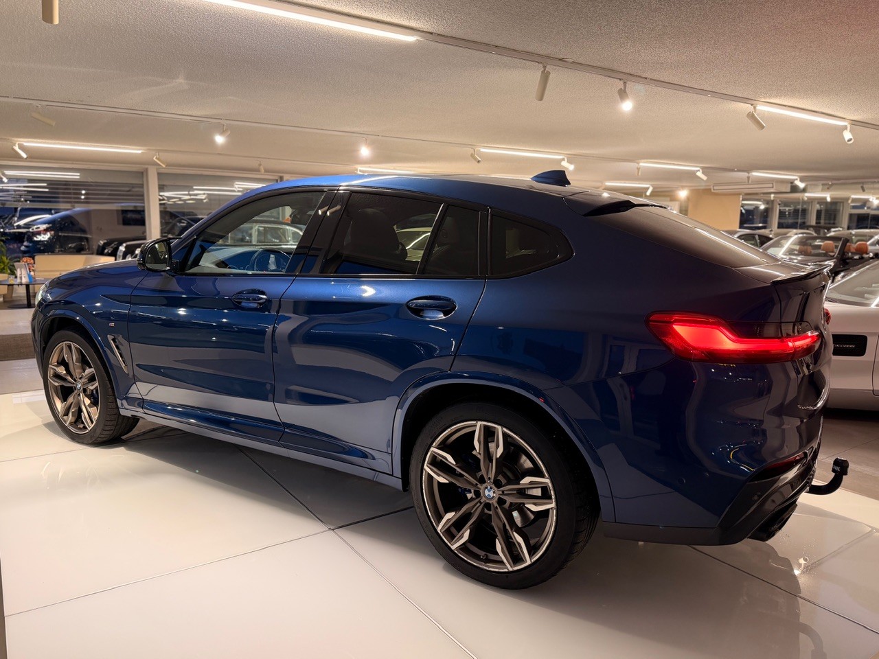 BMW X4 M40i Steptronic-image-5