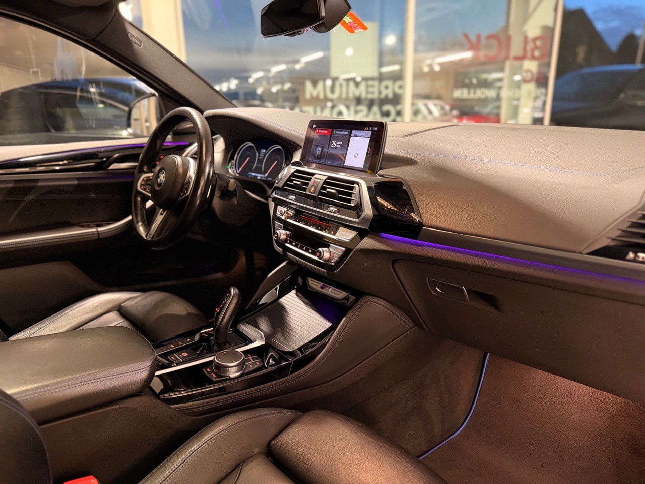 BMW X4 M40i Steptronic-image-24