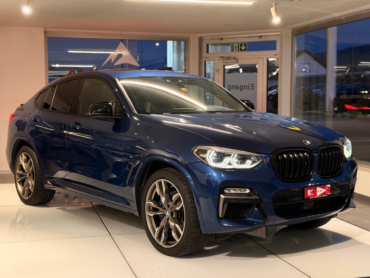 BMW X4 M40i Steptronic-showroom-element-1