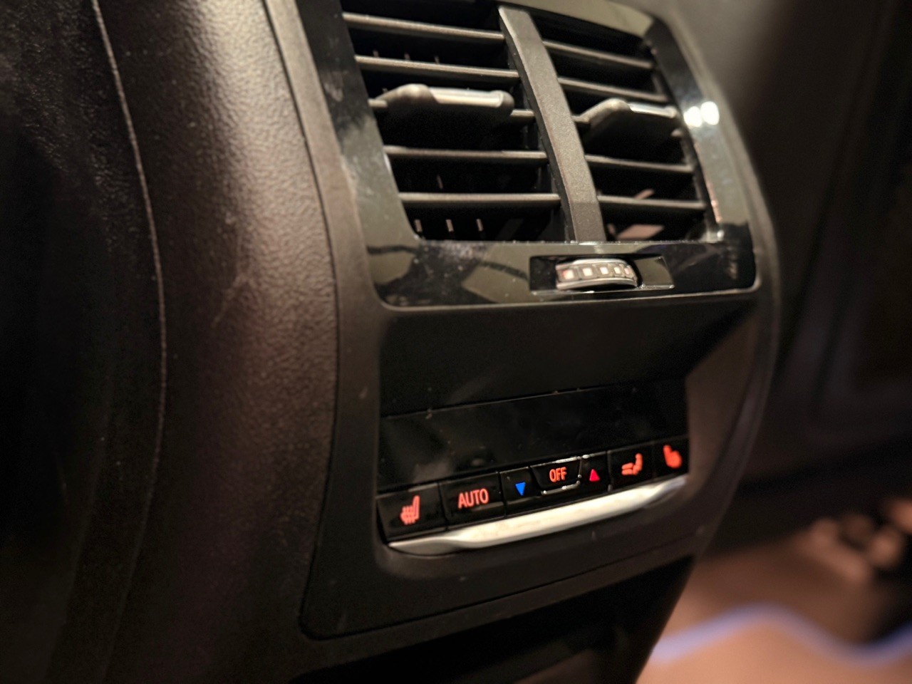 BMW X4 M40i Steptronic-image-18
