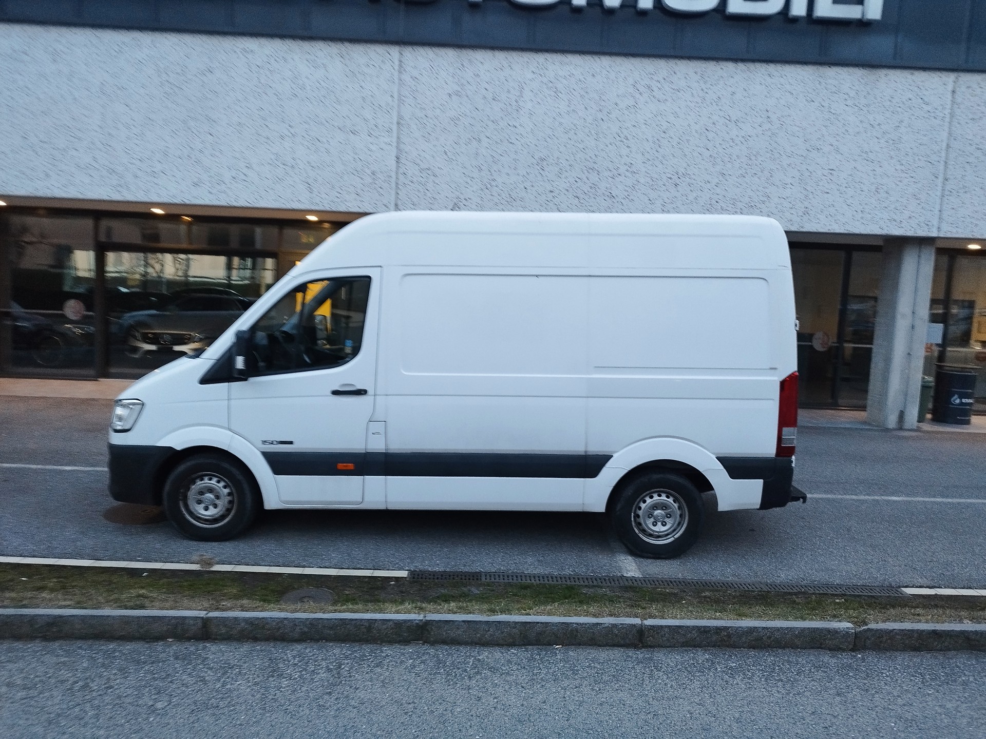 HYUNDAI H350 2.5 CRDi-image-6