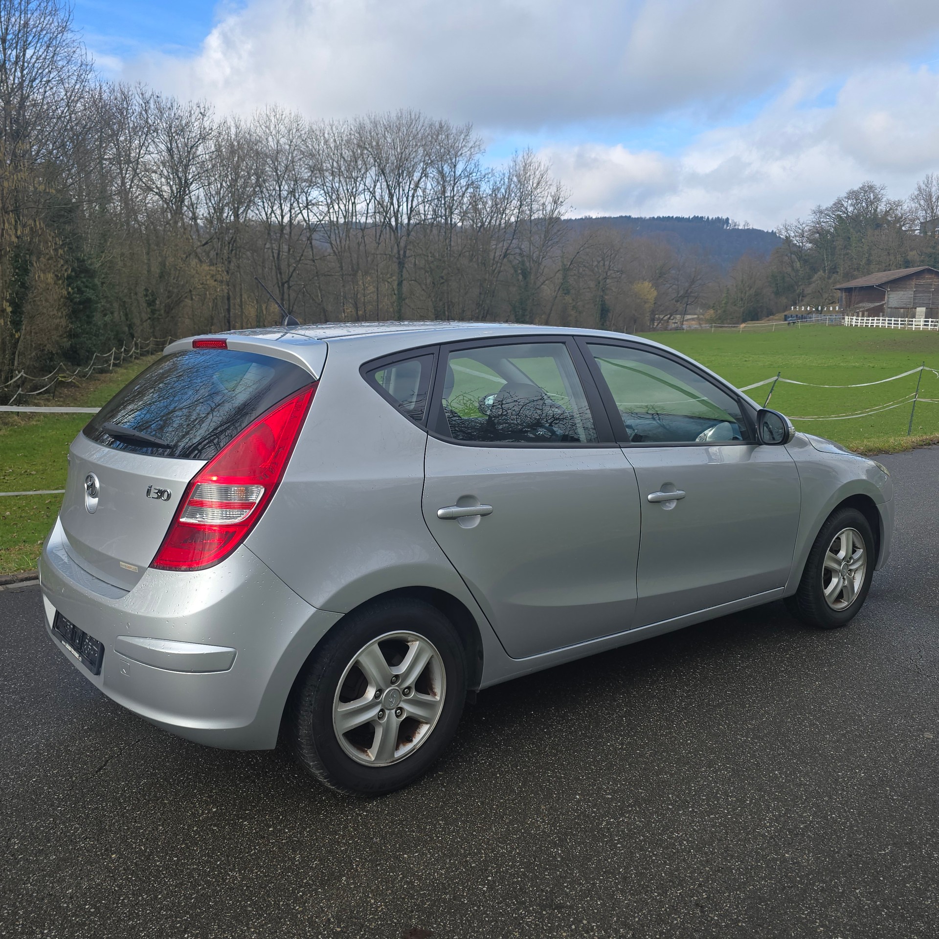 HYUNDAI i30 1.6 Style Automatic-image-3