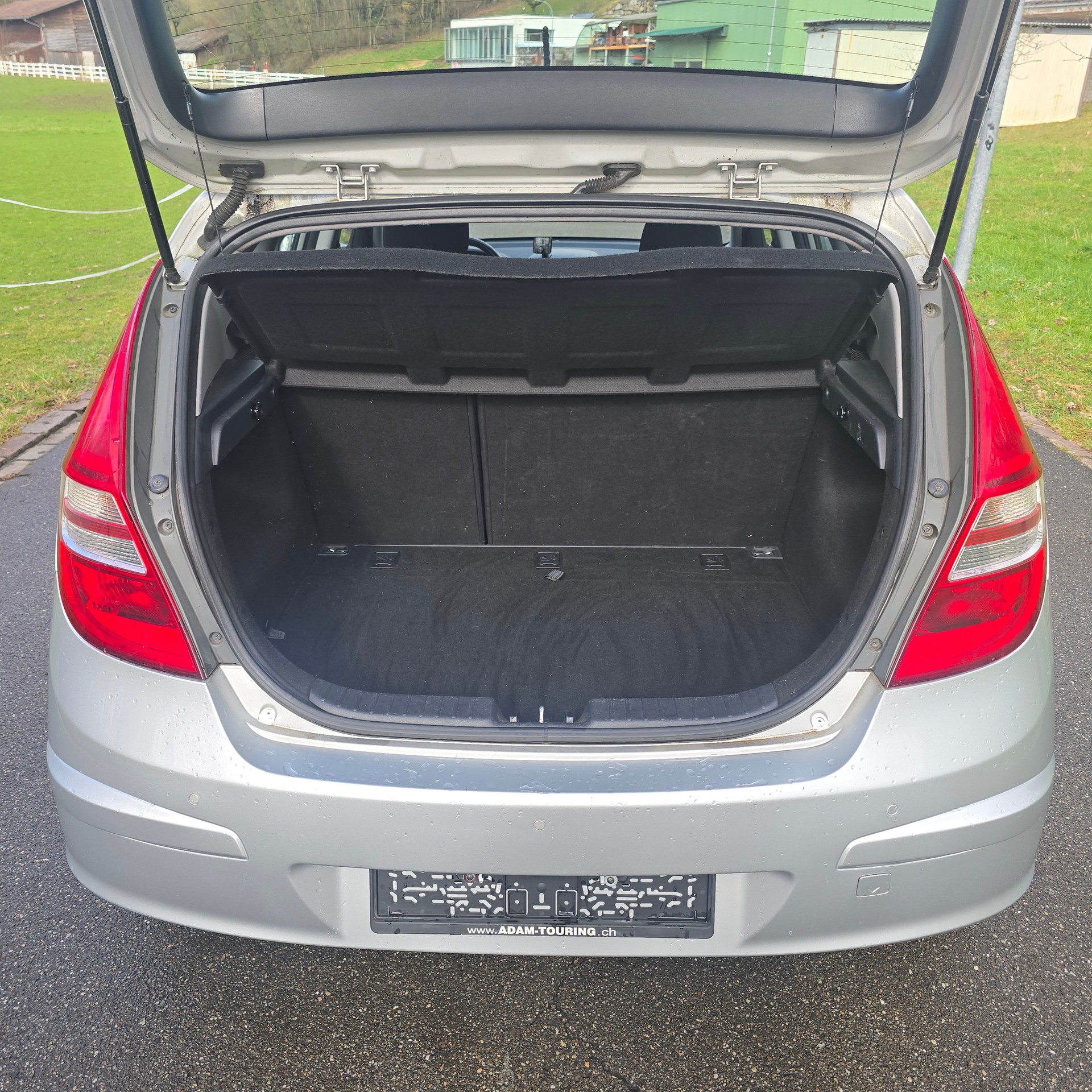 HYUNDAI i30 1.6 Style Automatic-image-6