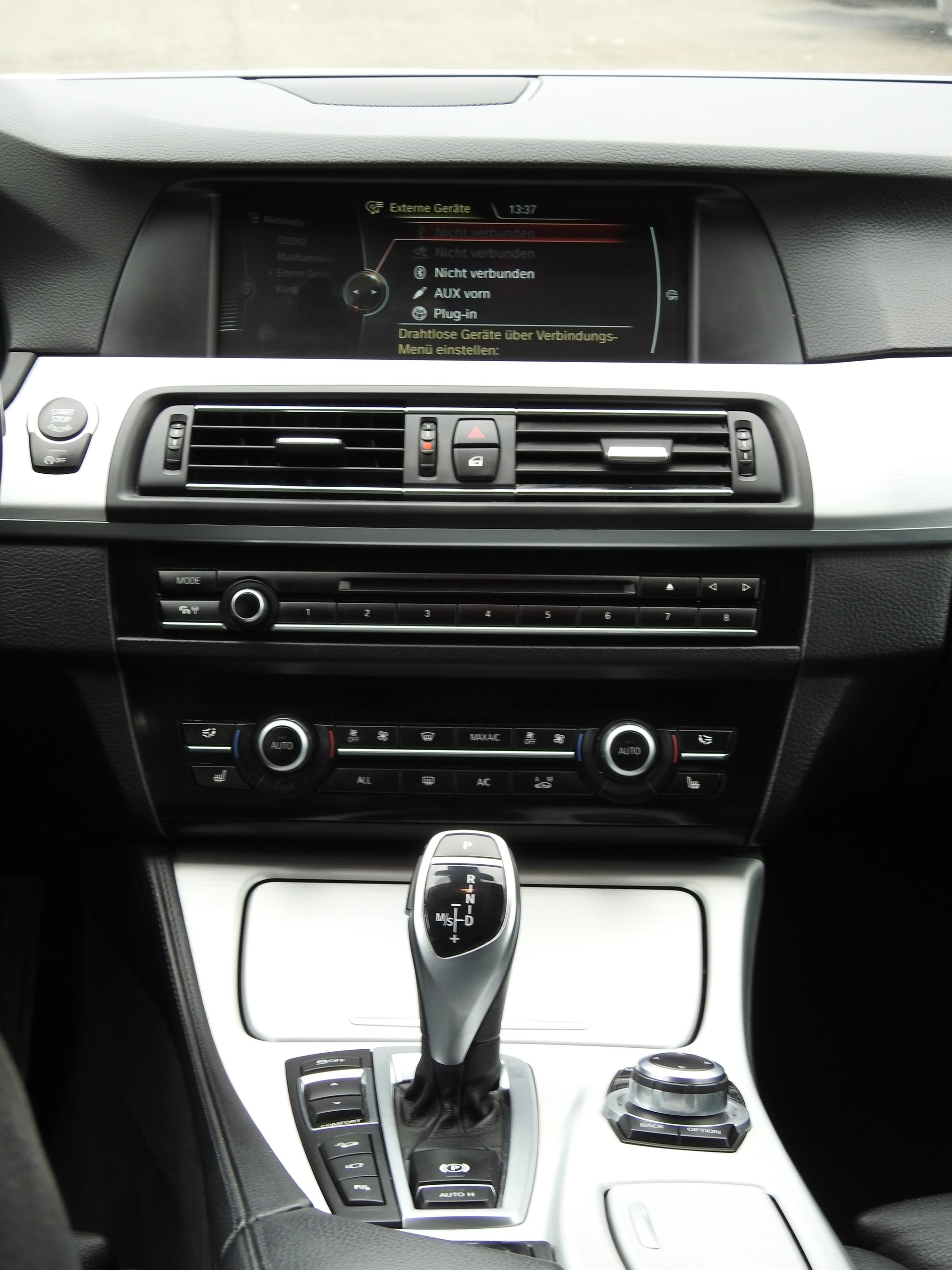 BMW 535i xDrive Touring Steptronic-image-12