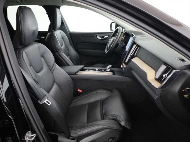 VOLVO XC60 T8 eAWD PluginHybrid Plus Dark Geartronic-showroom-element-3