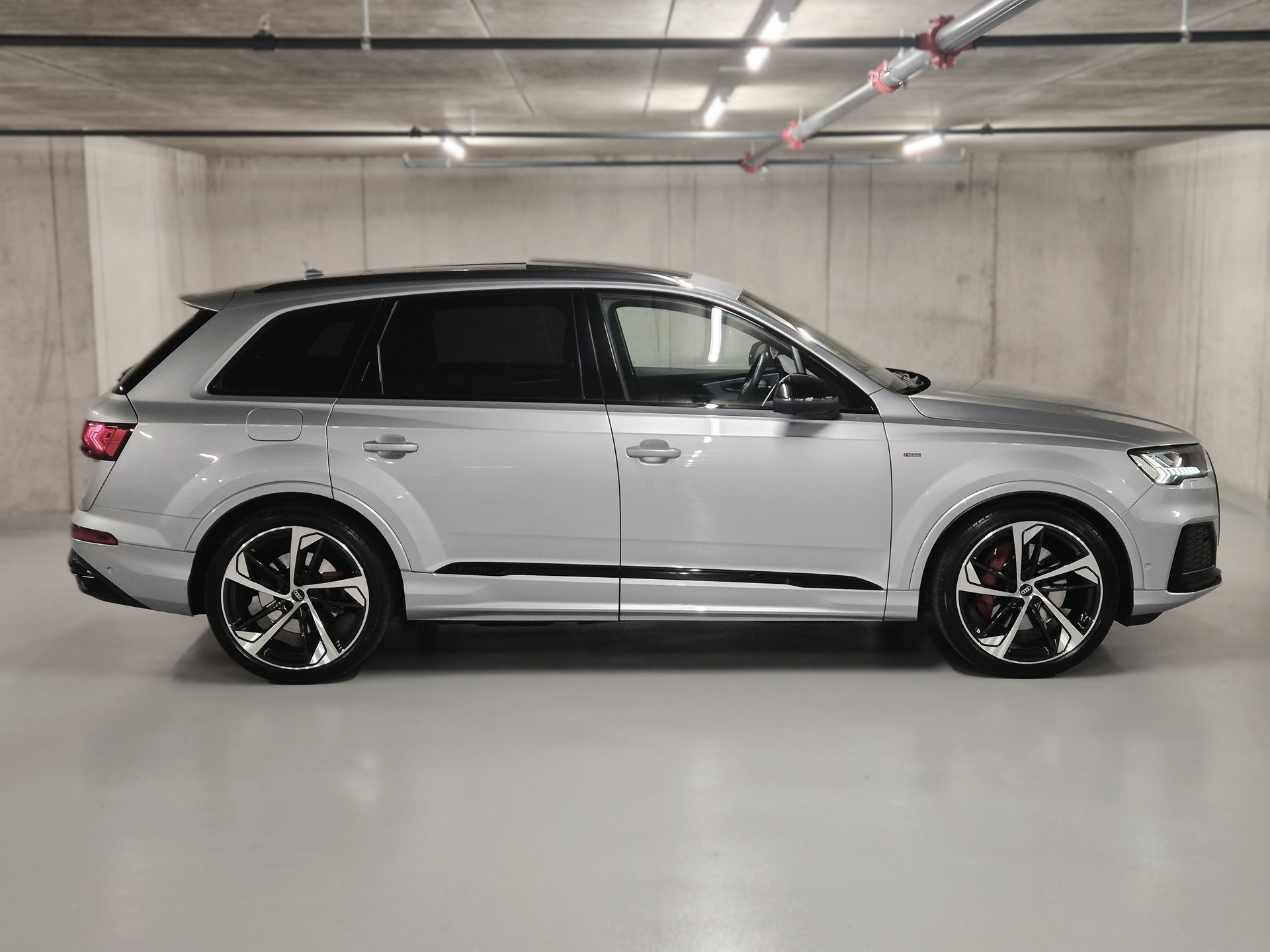AUDI Q7 50 TDI quattro S Line tiptronic-image-4
