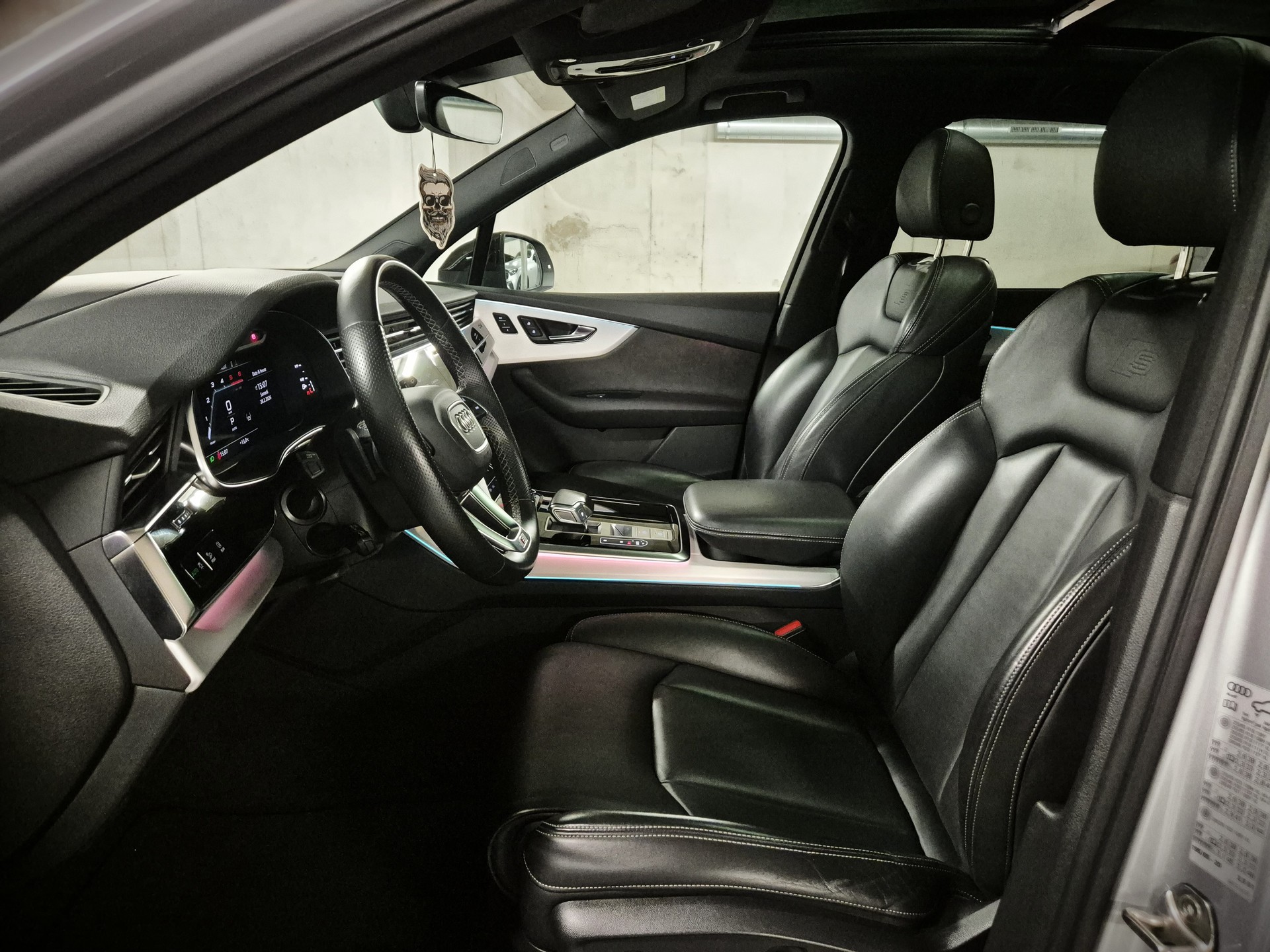 AUDI Q7 50 TDI quattro S Line tiptronic-image-9