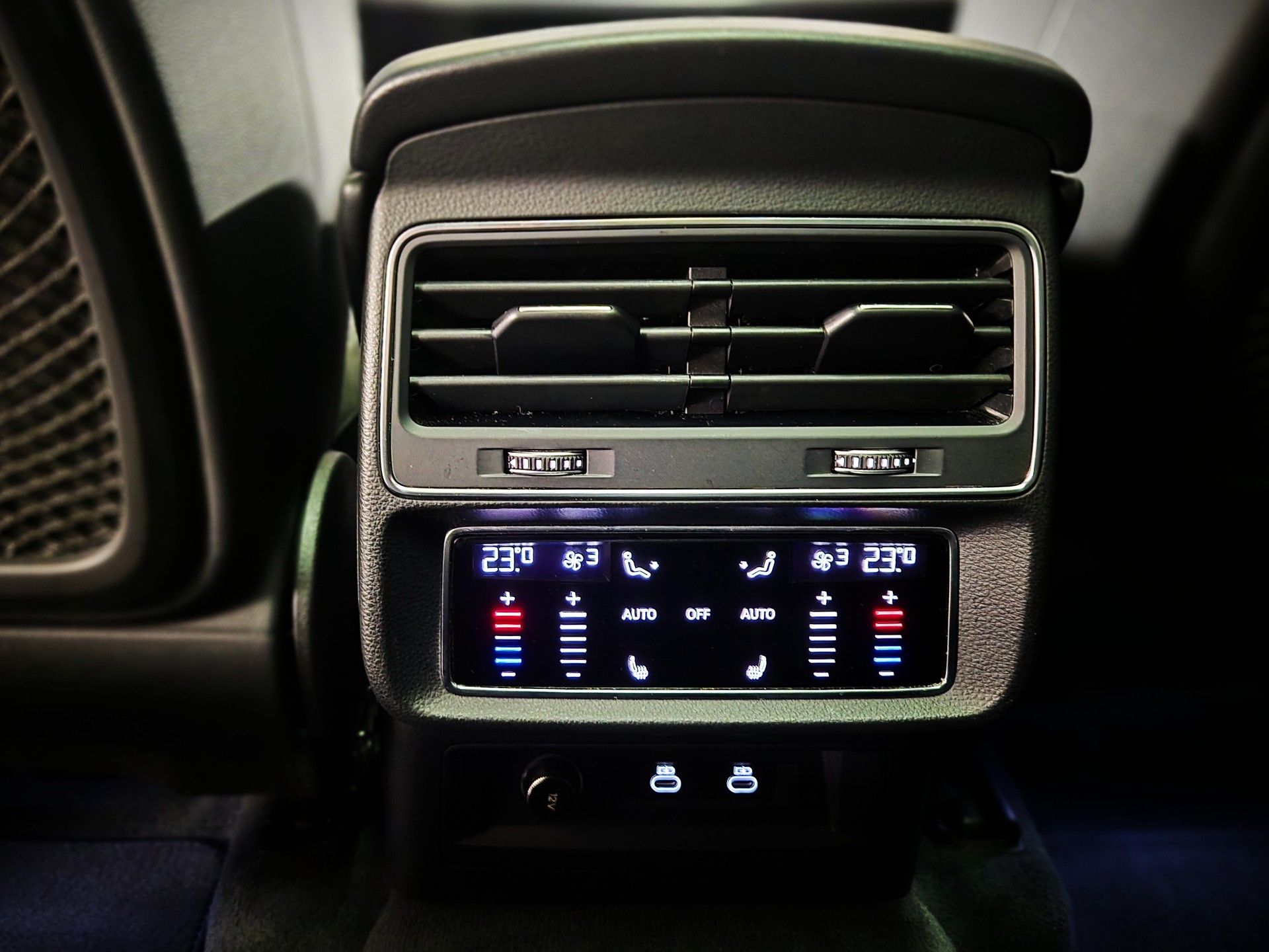 AUDI Q7 50 TDI quattro S Line tiptronic-image-15