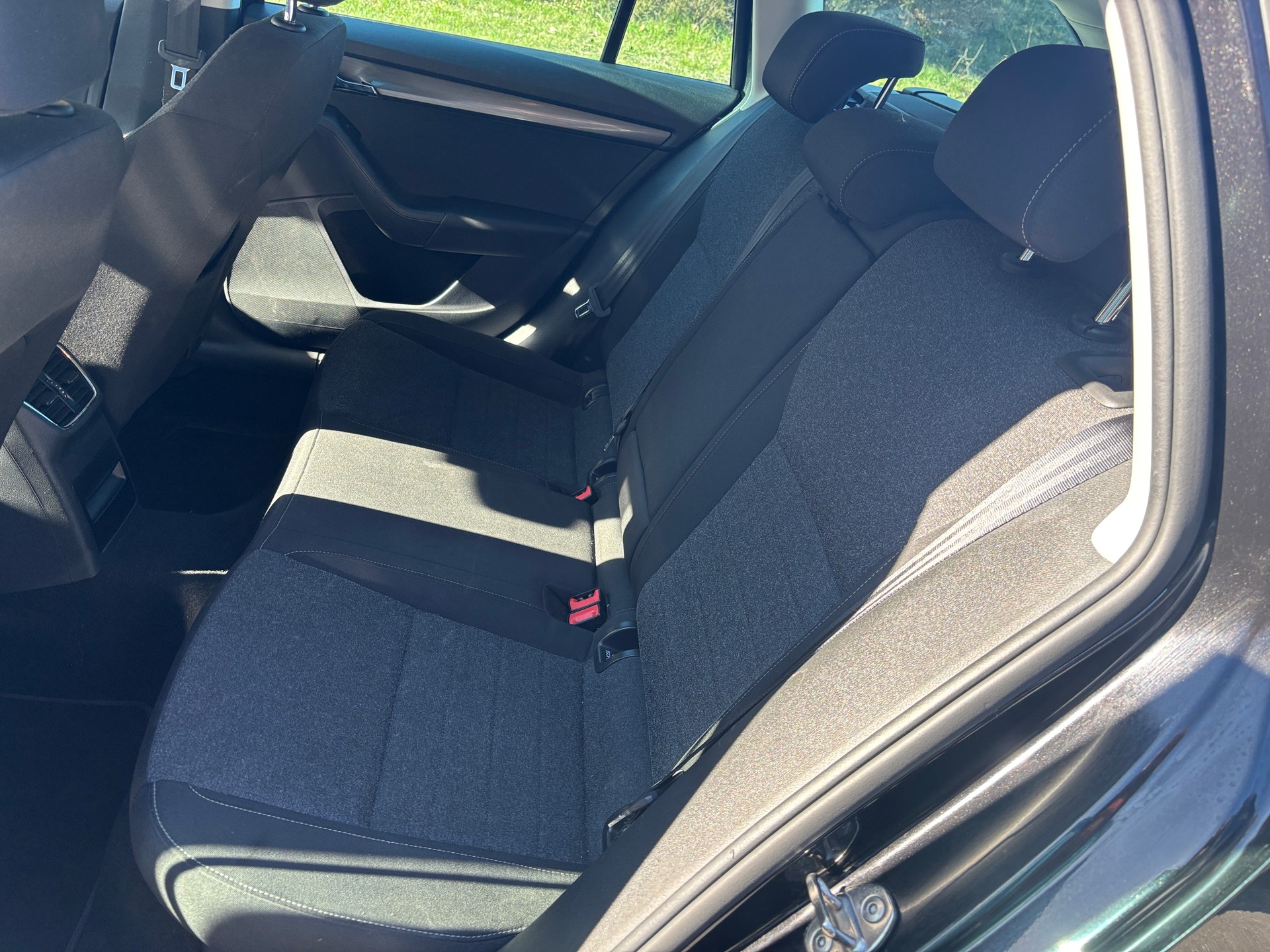 SKODA Octavia Combi 2.0 TDI Style 4x4 DSG-image-6