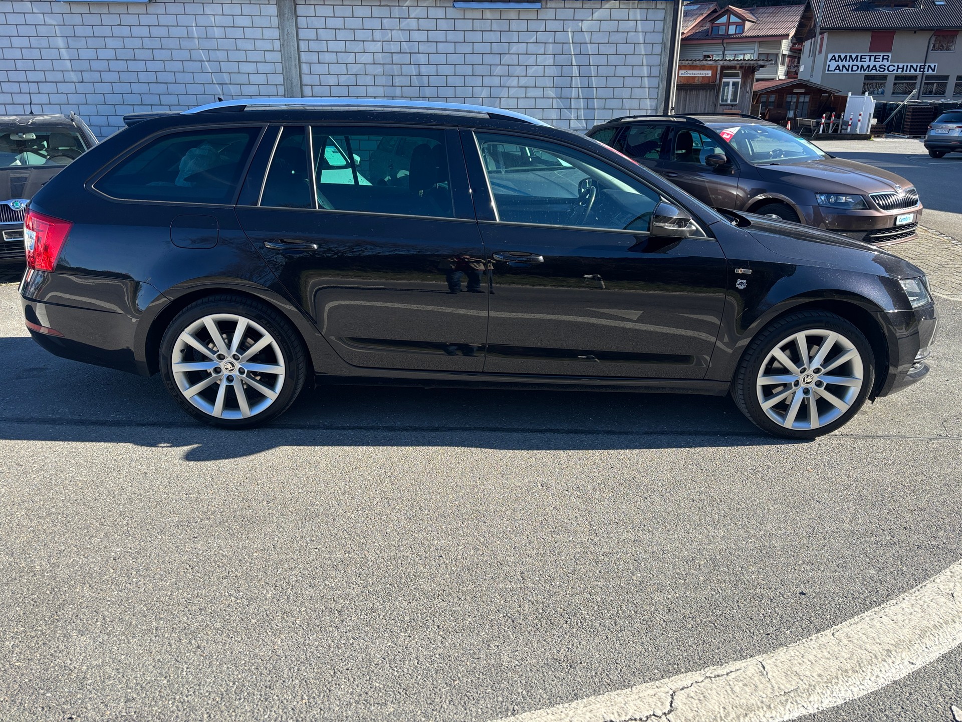 SKODA Octavia Combi 2.0 TDI Style 4x4 DSG-image-3