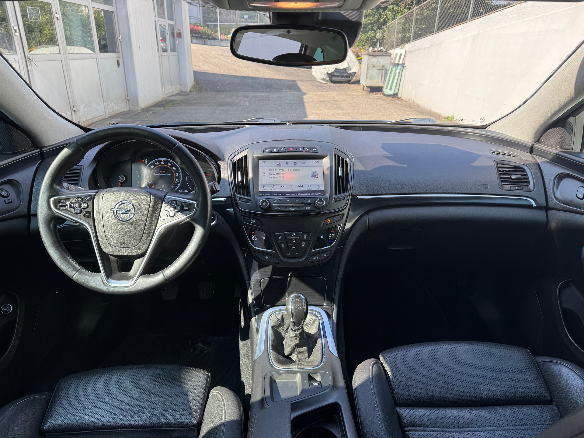 OPEL Insignia Sports Tourer 2.0 CDTI Edition 4WD-image-9