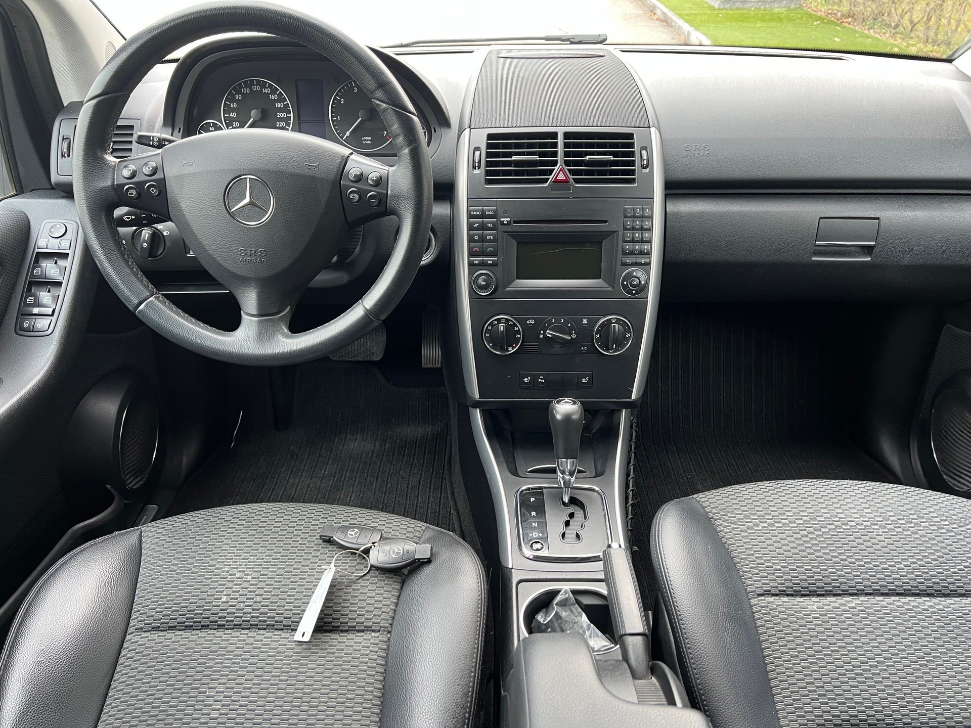 MERCEDES-BENZ A 180 (170) Avantgarde Autotronic-image-6