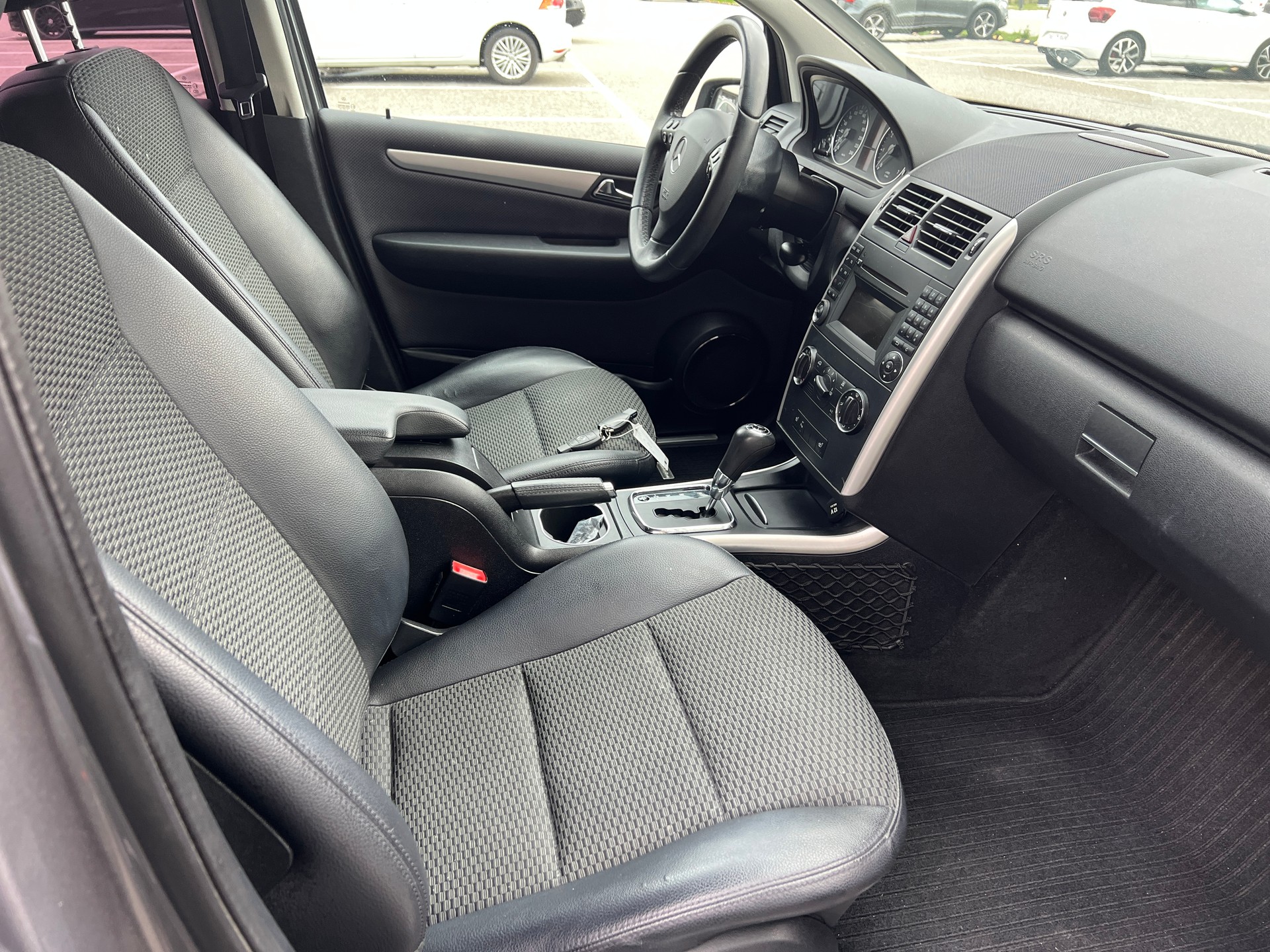 MERCEDES-BENZ A 180 (170) Avantgarde Autotronic-image-9