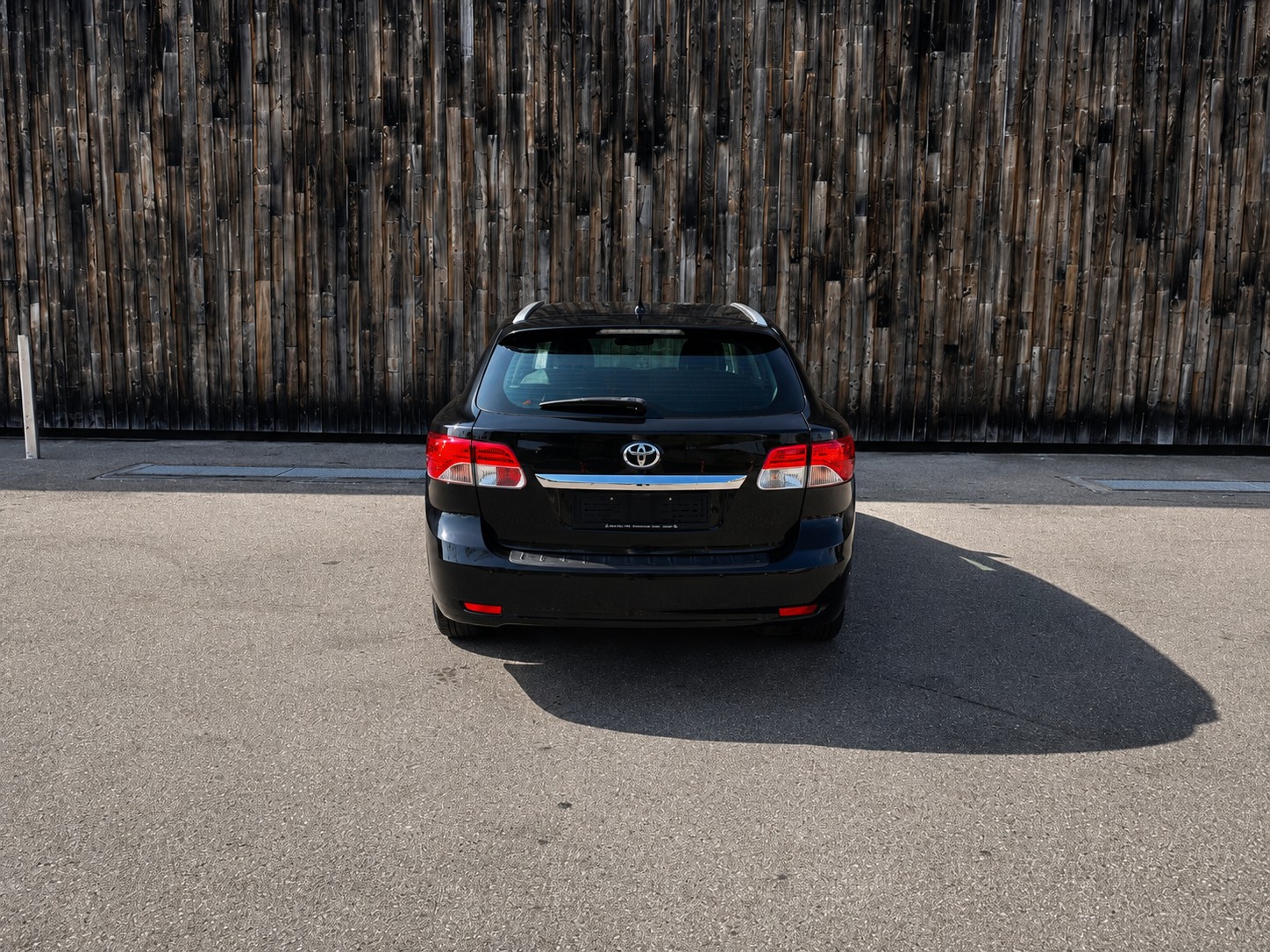 TOYOTA Avensis Sportswagon 2.0 Linea Luna Multidrive-showroom-element-3