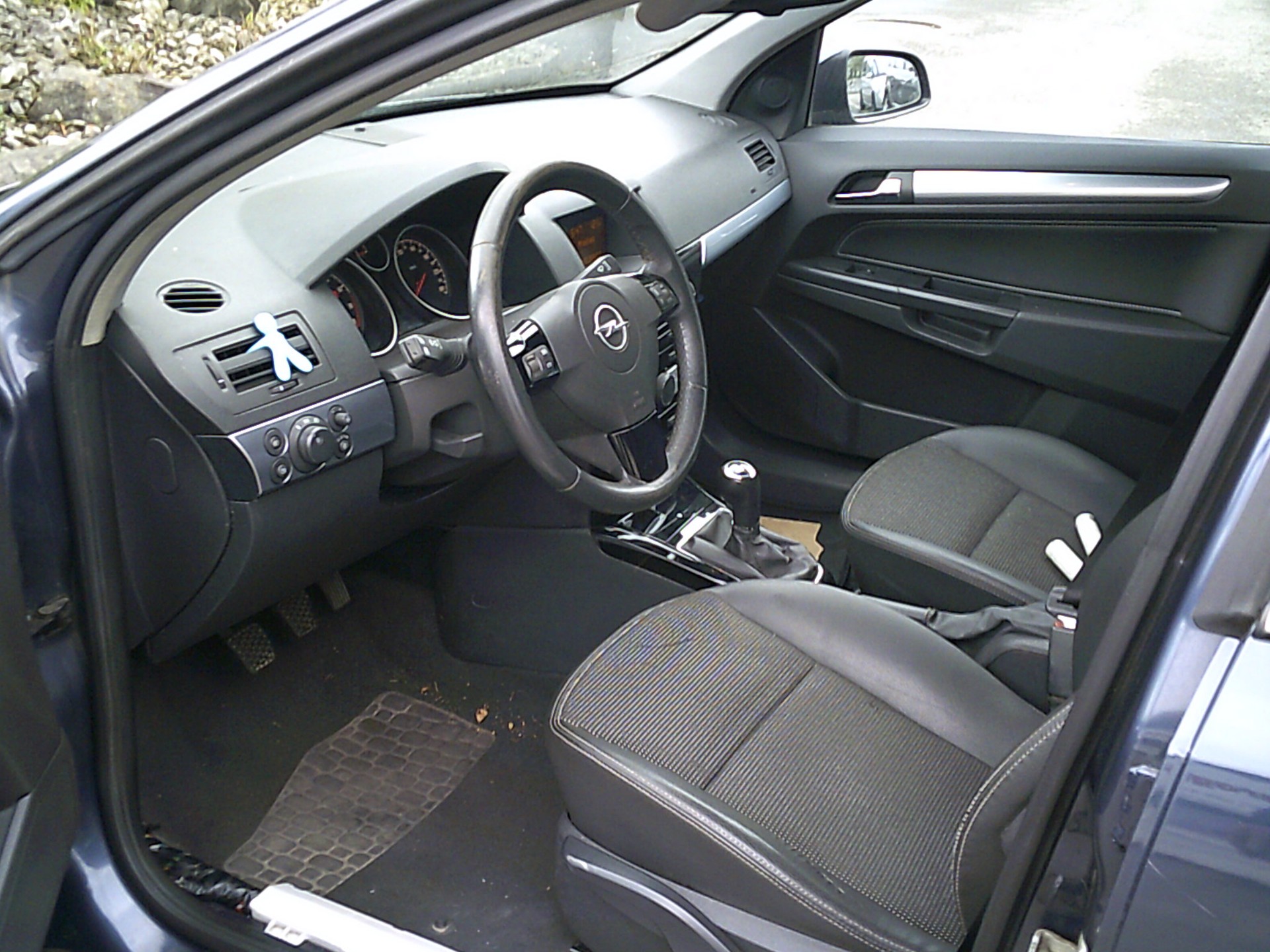 OPEL Astra Caravan 1.6i 16V Turbo Sport-image-8