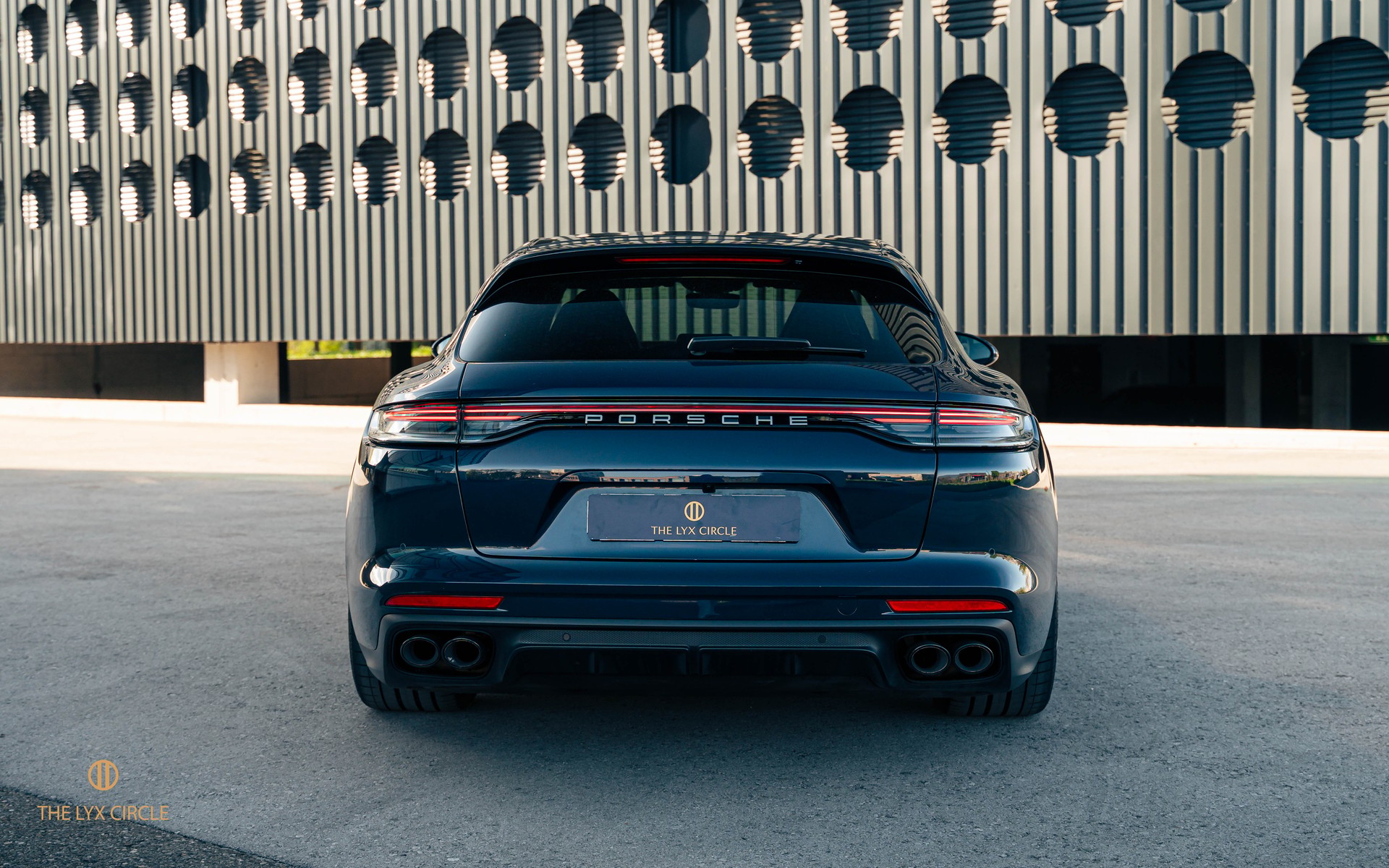 PORSCHE Panamera 4 E-Hybrid PDK Sport Turismo-image-6