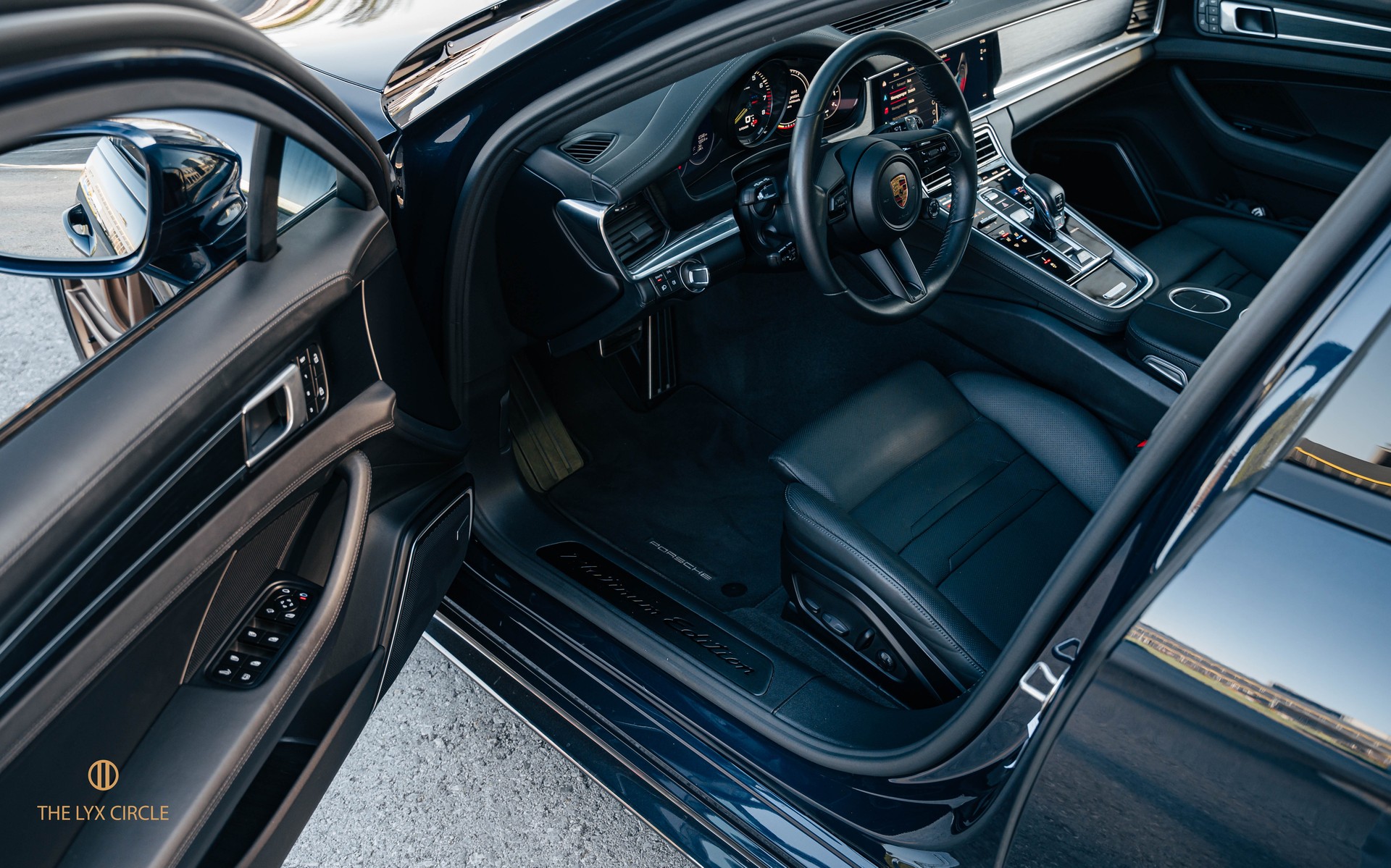 PORSCHE Panamera 4 E-Hybrid PDK Sport Turismo-image-8
