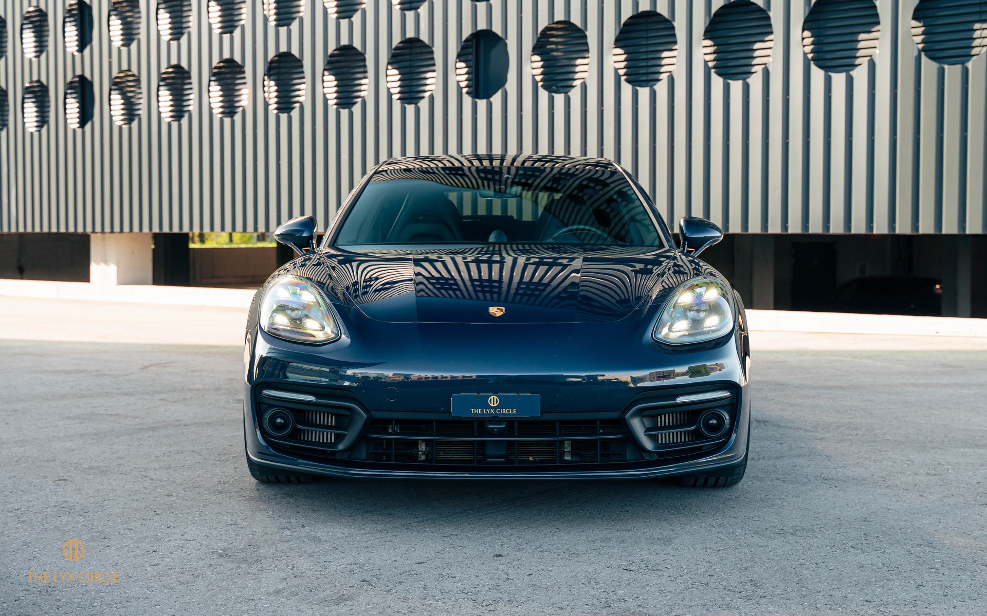 PORSCHE Panamera 4 E-Hybrid PDK Sport Turismo-image-2