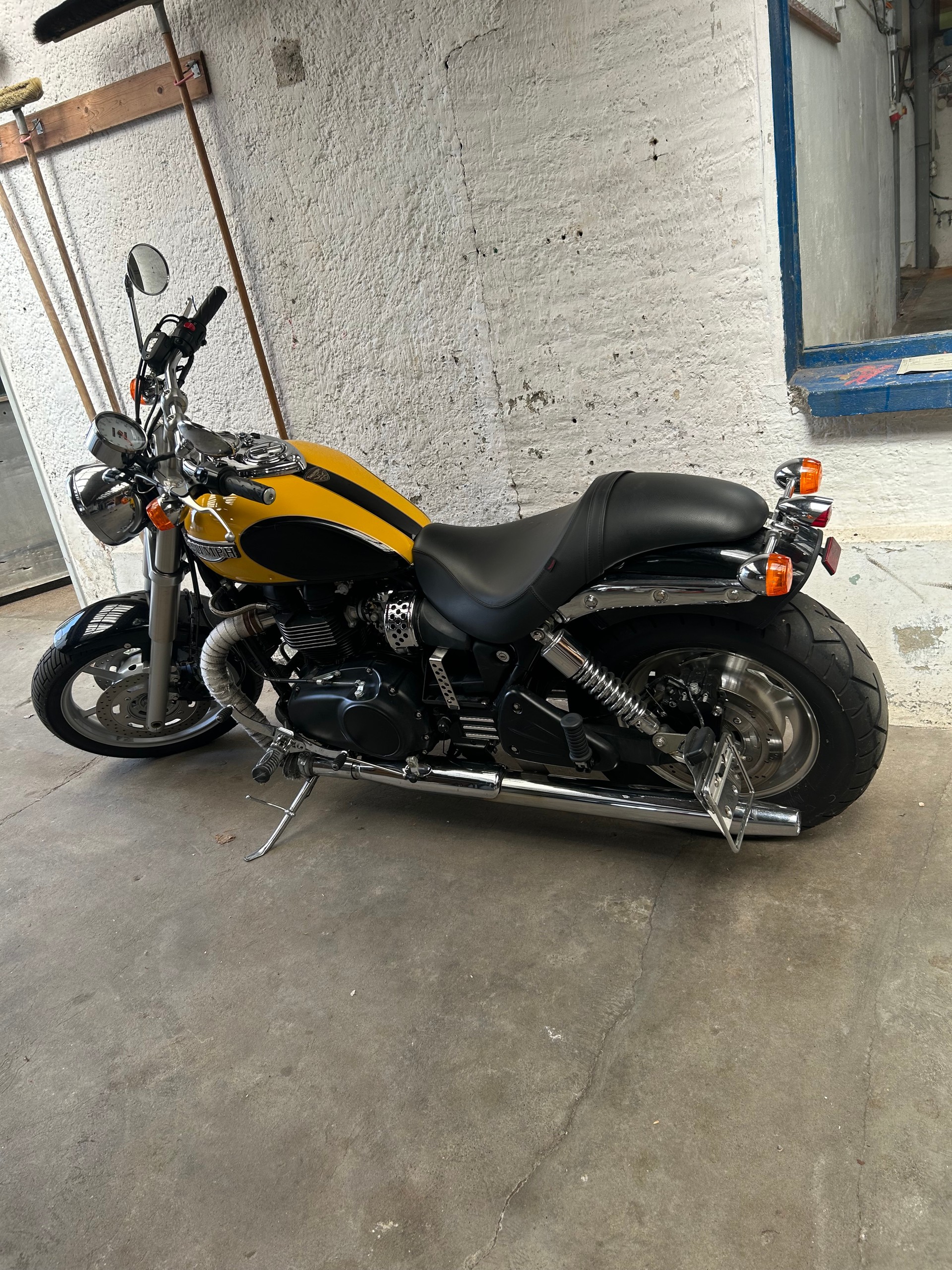 TRIUMPH Speedmaster 800-image-3