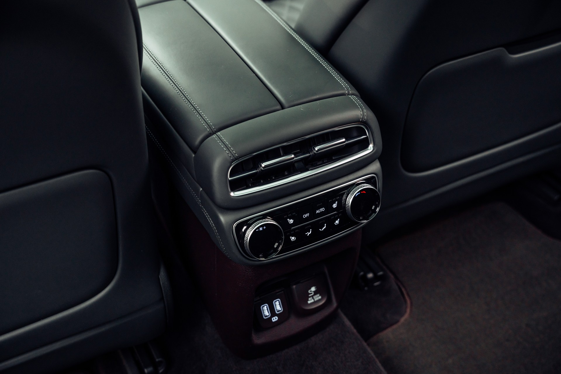 GENESIS GV80 3.0 CRDI Luxus 7 Seater AT8 AWD-image-12