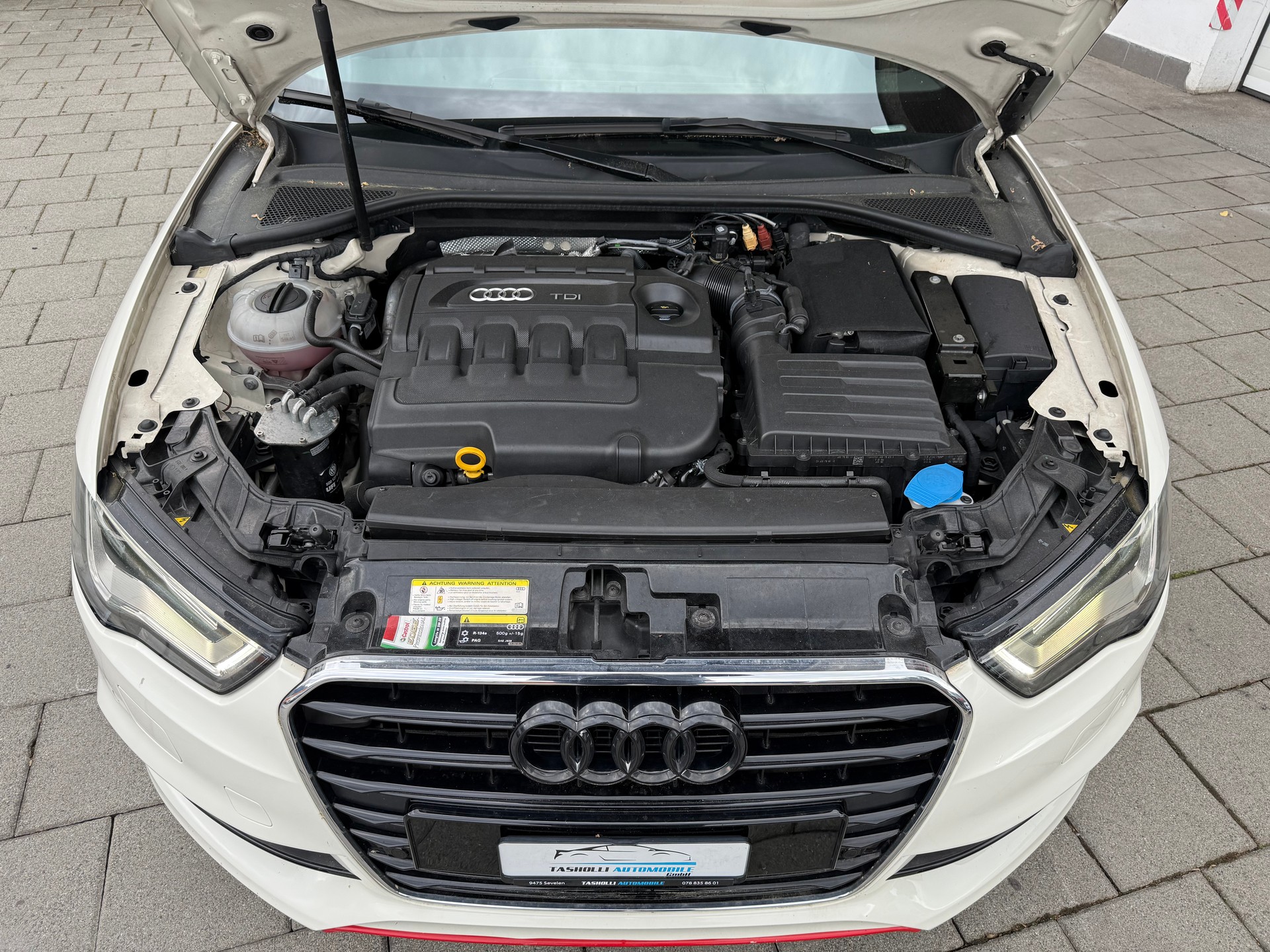 AUDI A3 Limousine 2.0 TDI Ambition-image-14