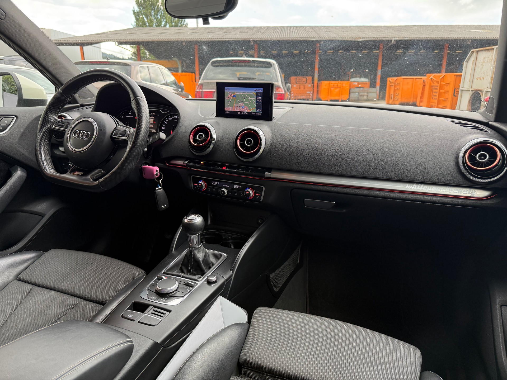 AUDI A3 Limousine 2.0 TDI Ambition-image-9