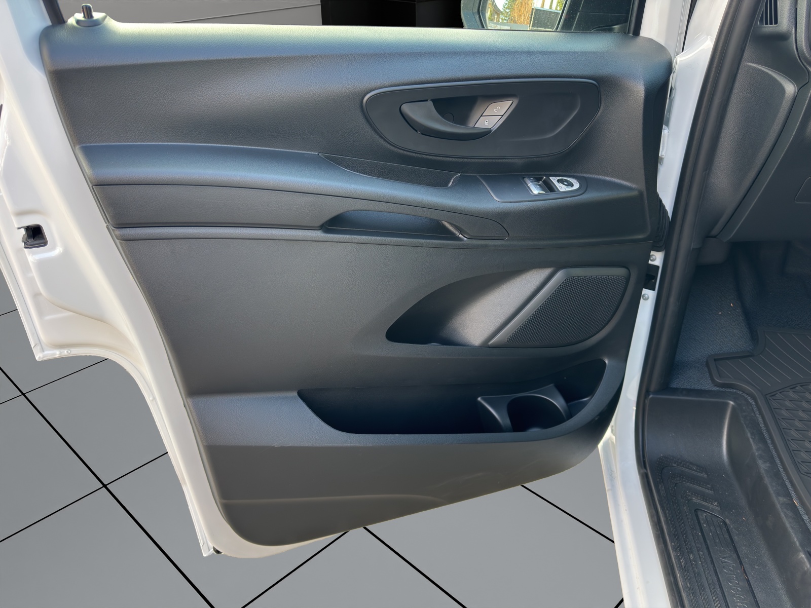 MERCEDES-BENZ Vito 119 CDI Extralang Pro 9G-Tronic-image-5