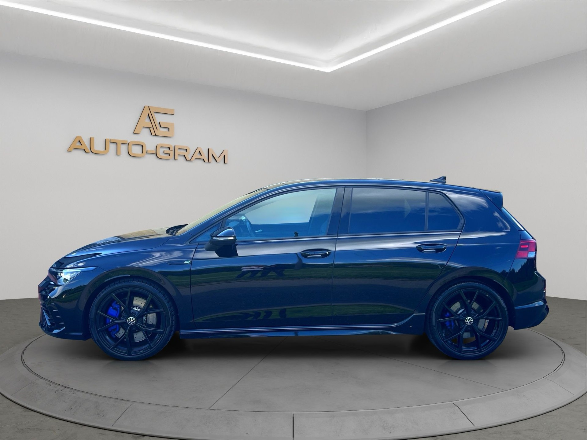 VW Golf 2.0 TSI R DSG 4Motion-showroom-element-1