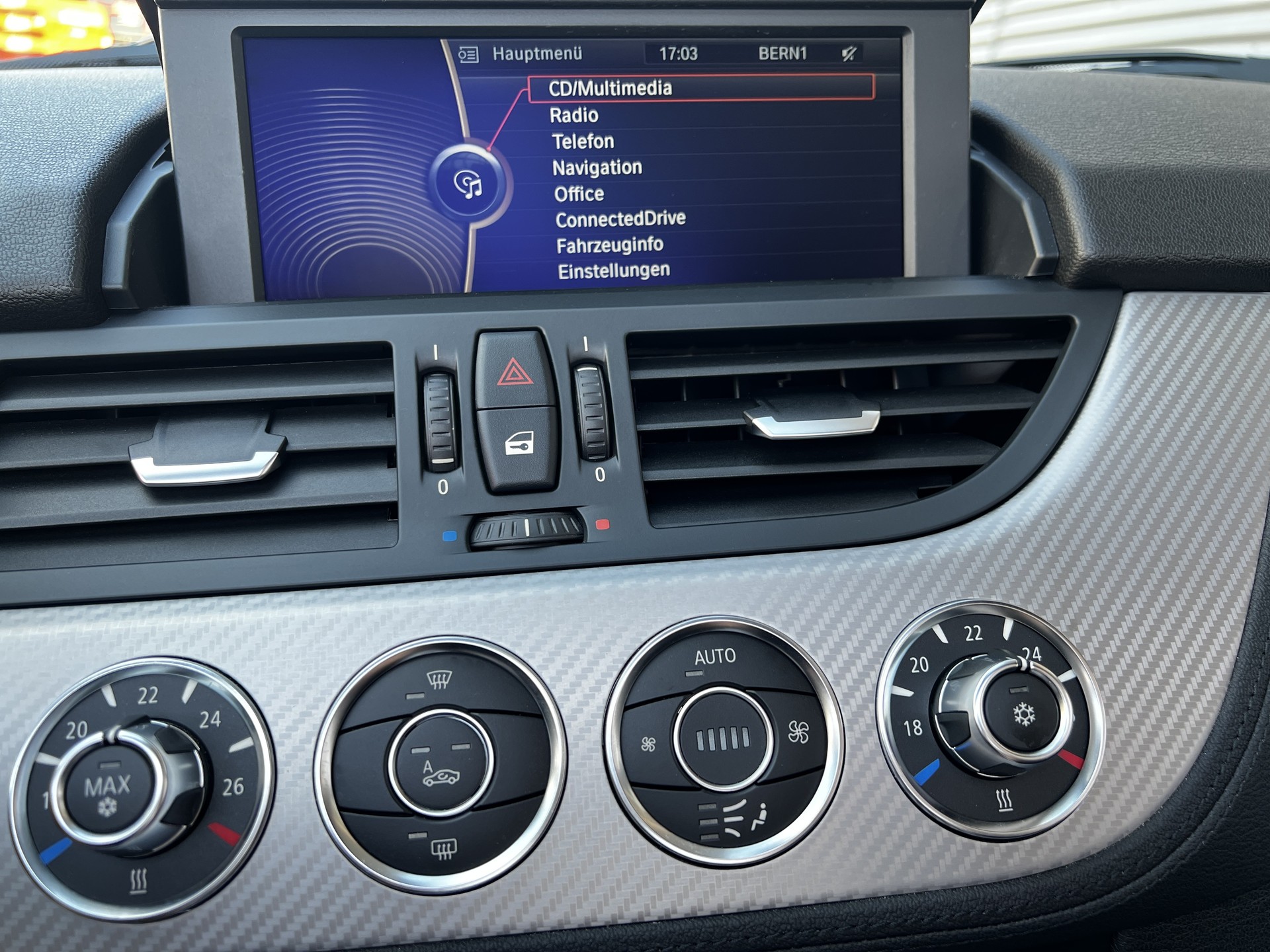 BMW Z4 sDrive35is DKG-image-9