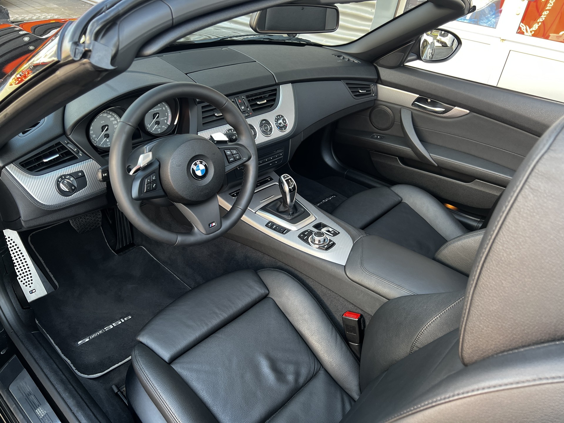 BMW Z4 sDrive35is DKG-image-6