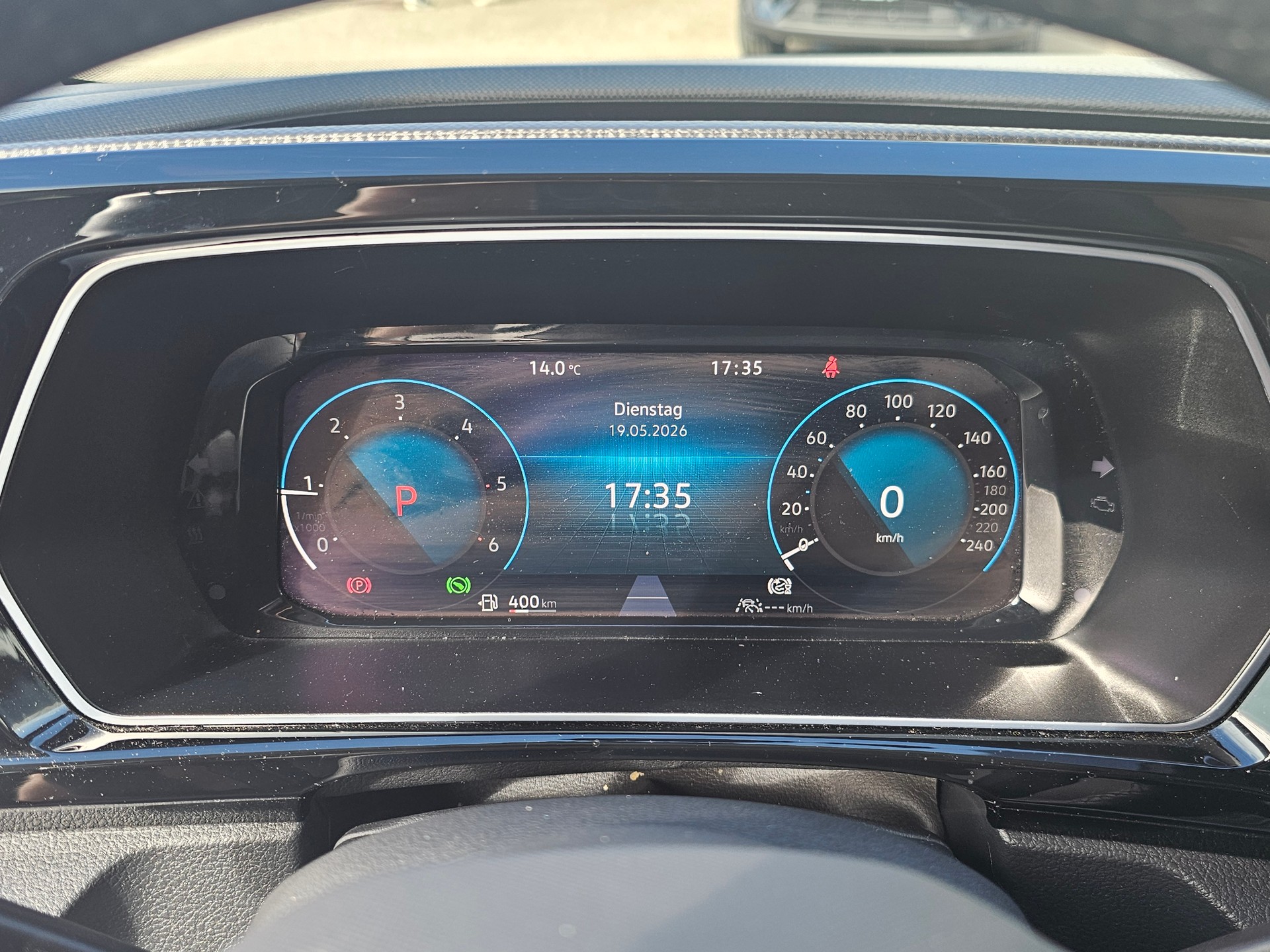VW Caddy 2.0 TDI 122 DSG-image-10