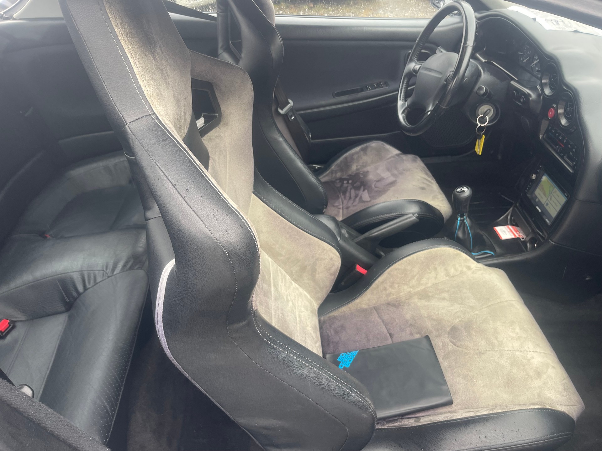 MAZDA MX-3 1.8i-24-image-7