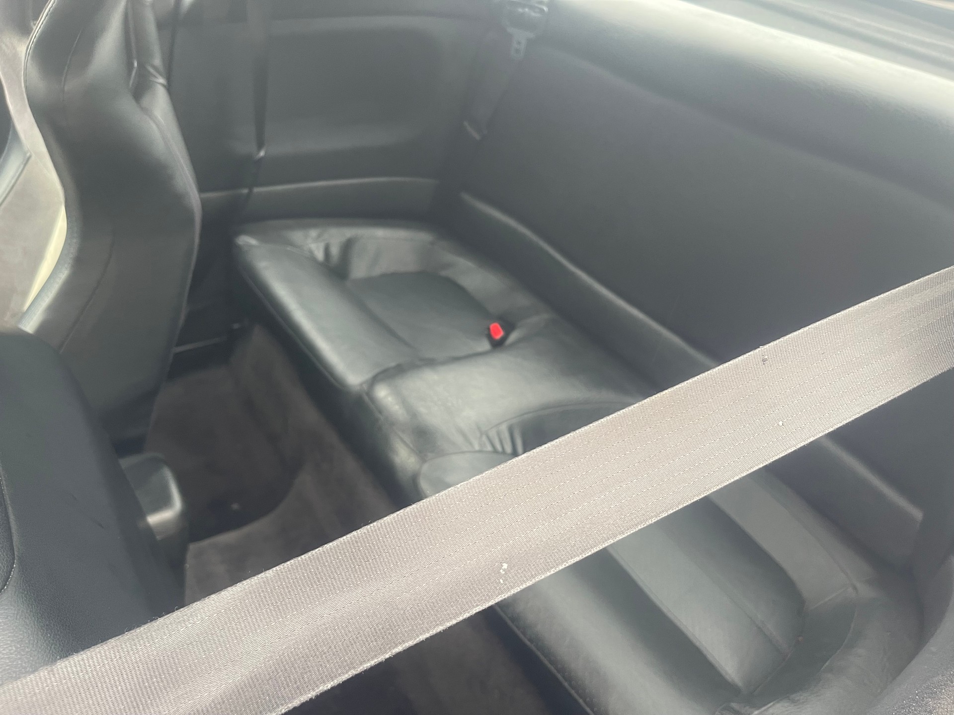 MAZDA MX-3 1.8i-24-image-6