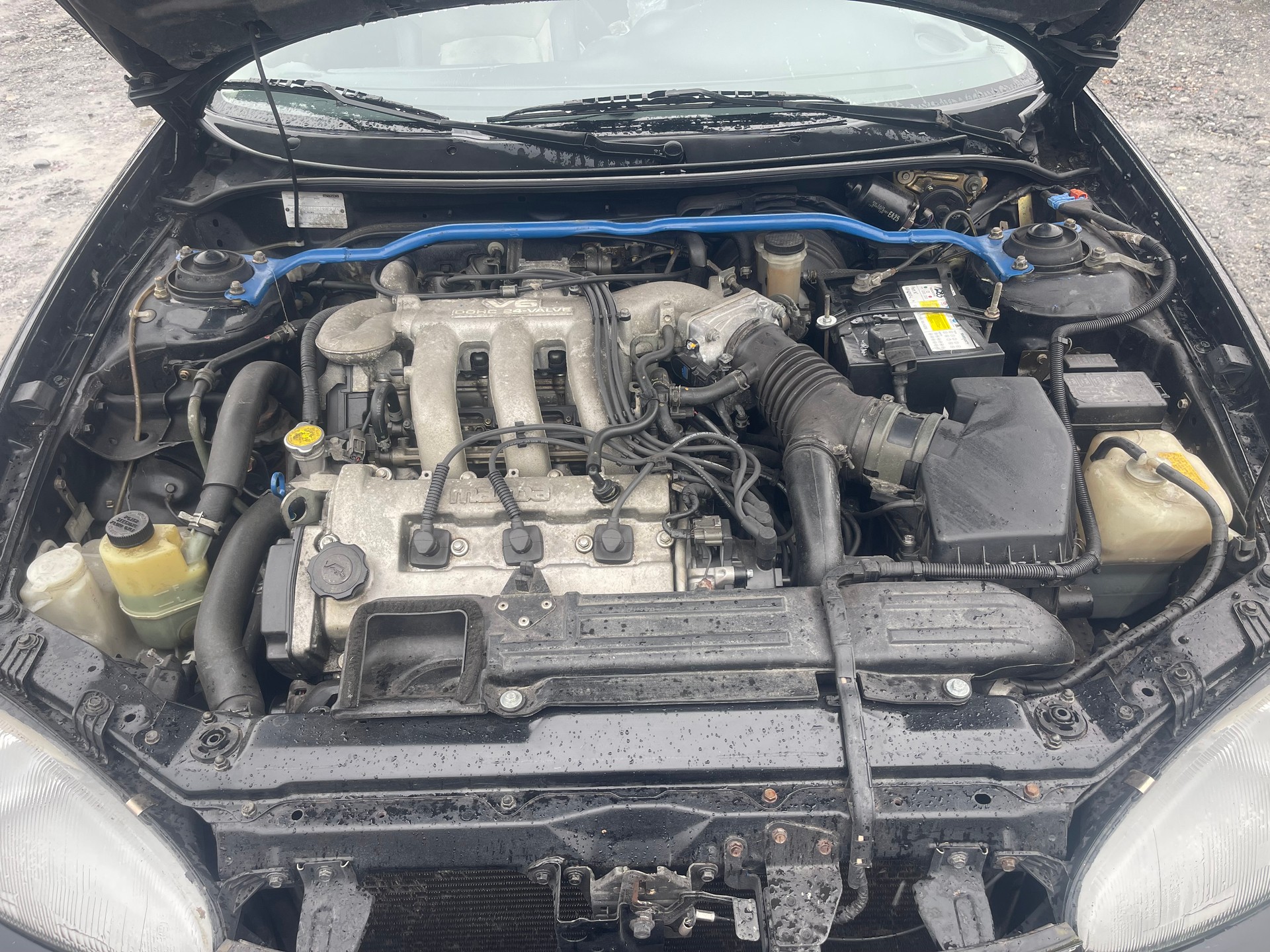 MAZDA MX-3 1.8i-24-image-15