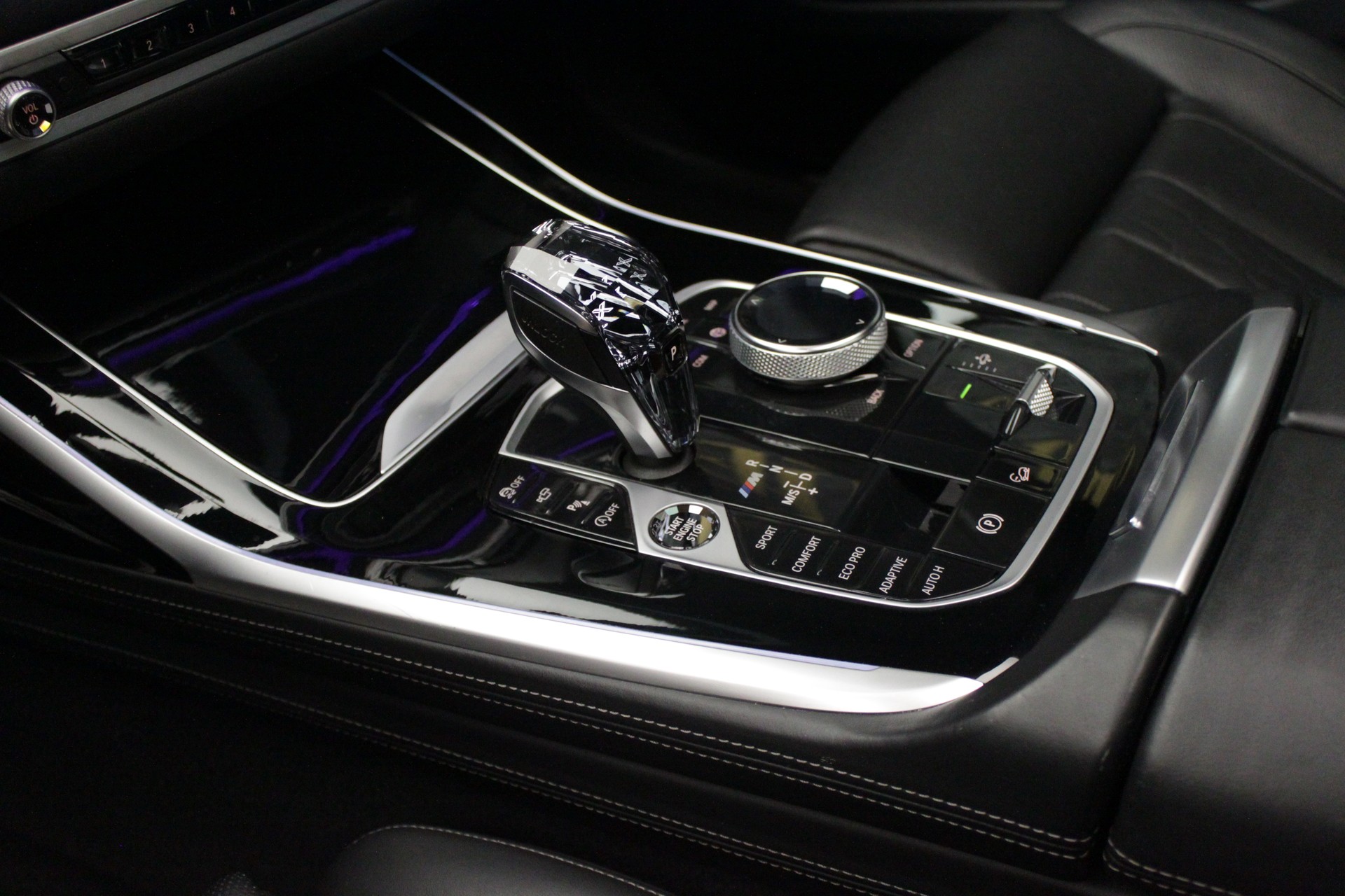 BMW X7 xDrive M50i Steptronic-image-23