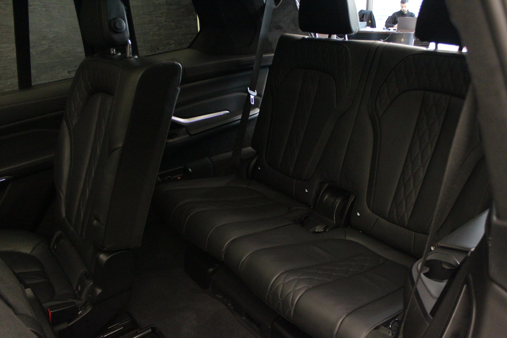 BMW X7 xDrive M50i Steptronic-image-19