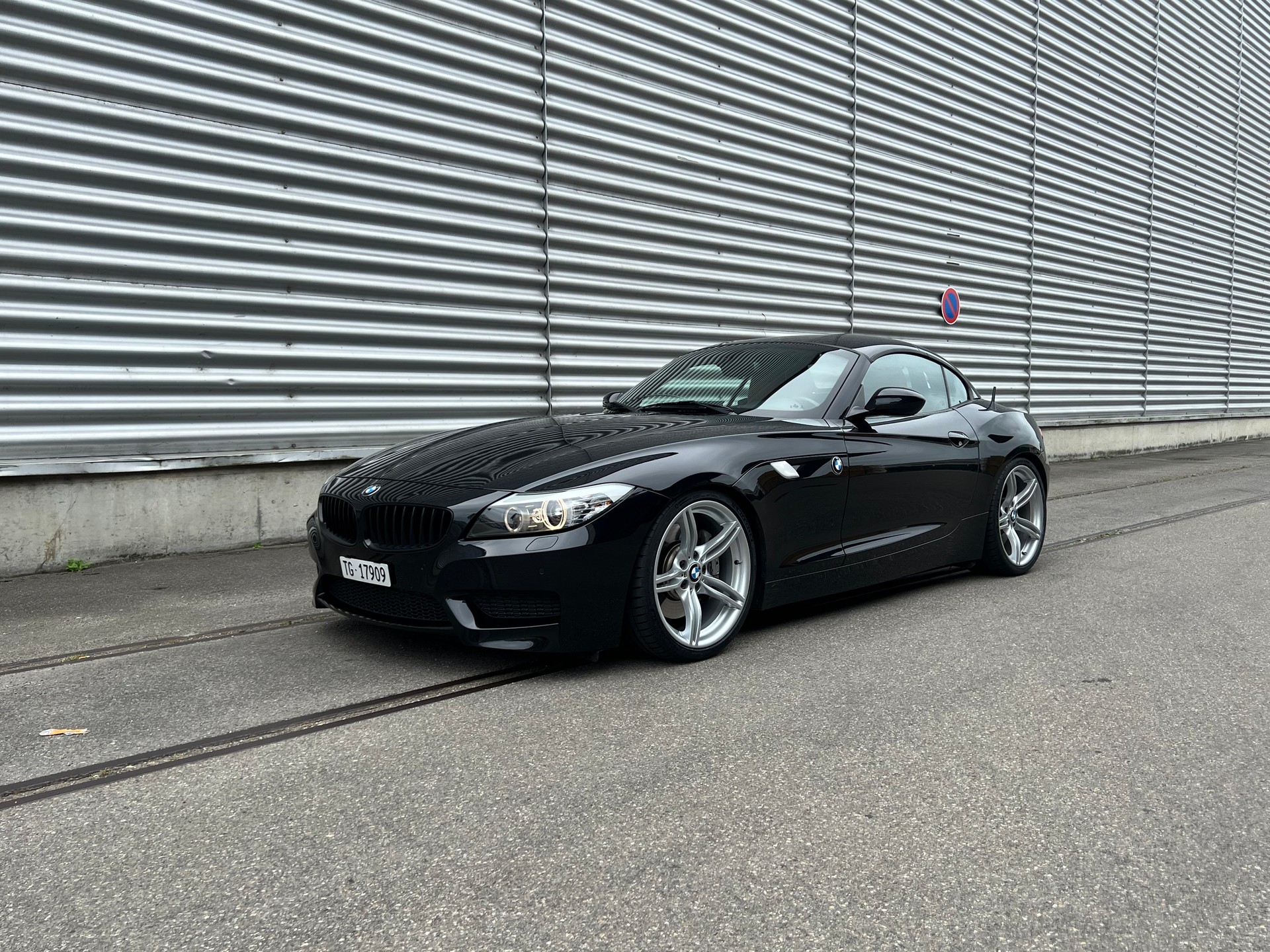 BMW Z4 sDrive35is DKG-image-3