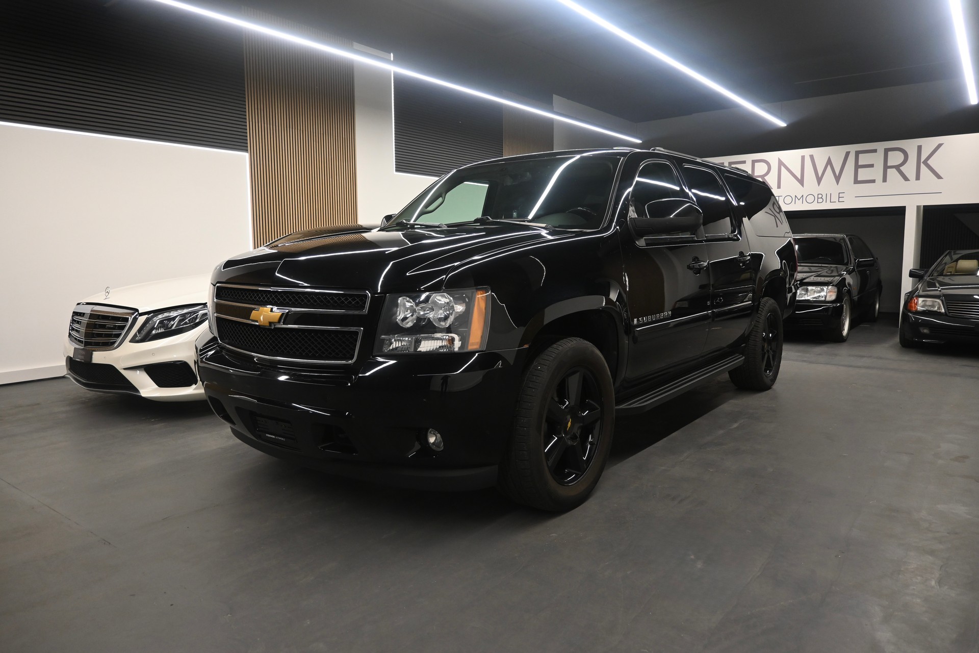 CHEVROLET Suburban LT