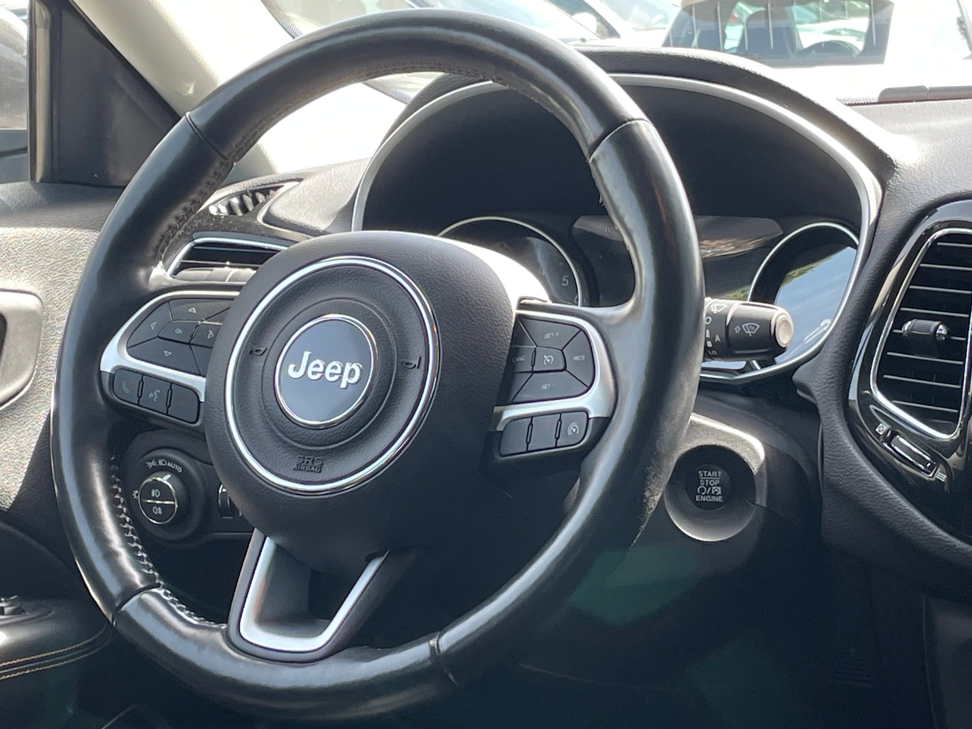 JEEP Compass 4x2 1.3 Turbo Limited DKG-image-5