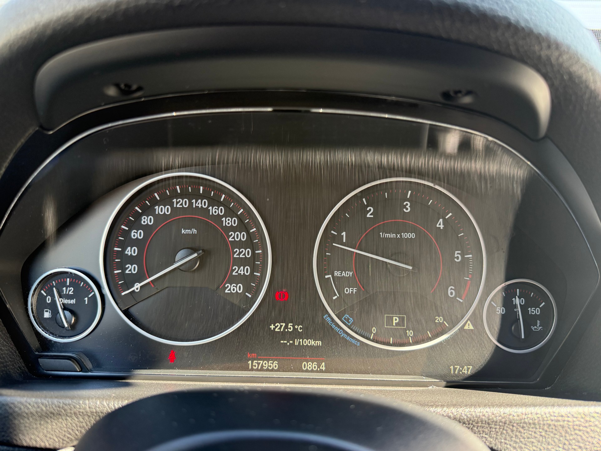 BMW 320d xDrive Touring Pack-M Steptronic-image-13