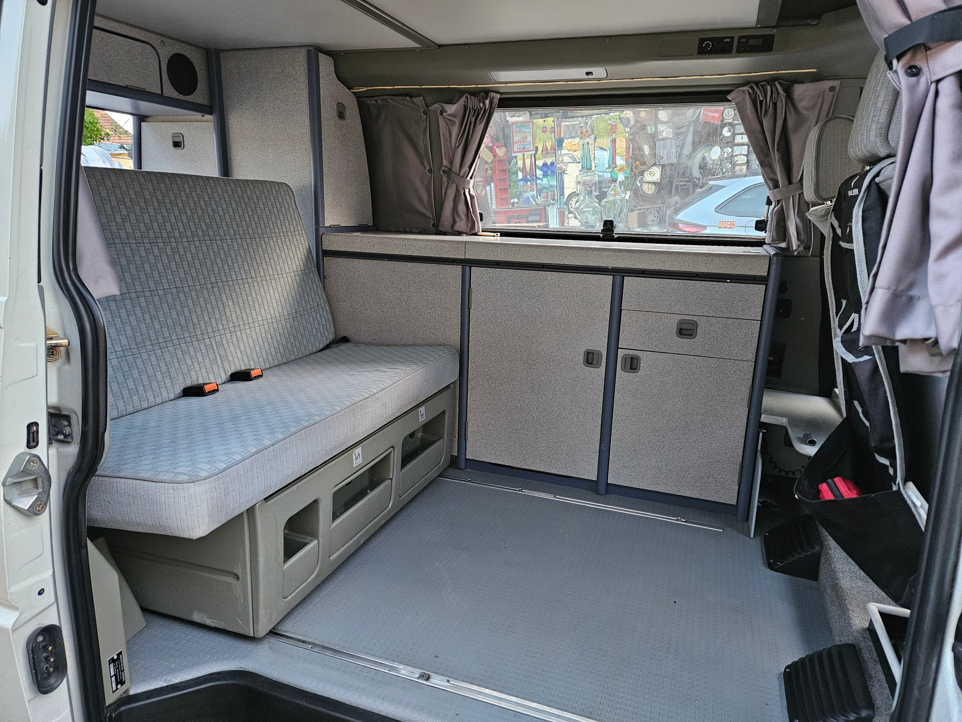 VW California Coach-image-6