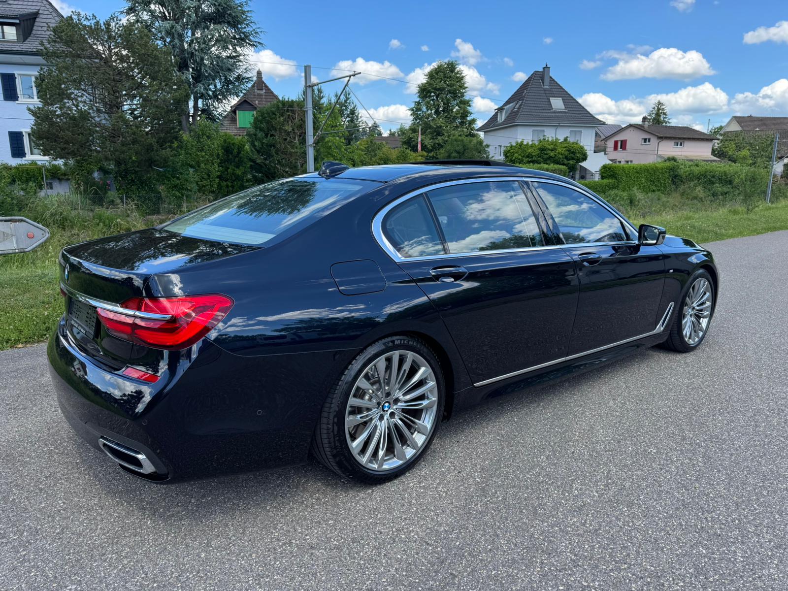 BMW 750Li xDrive Steptronic-image-3