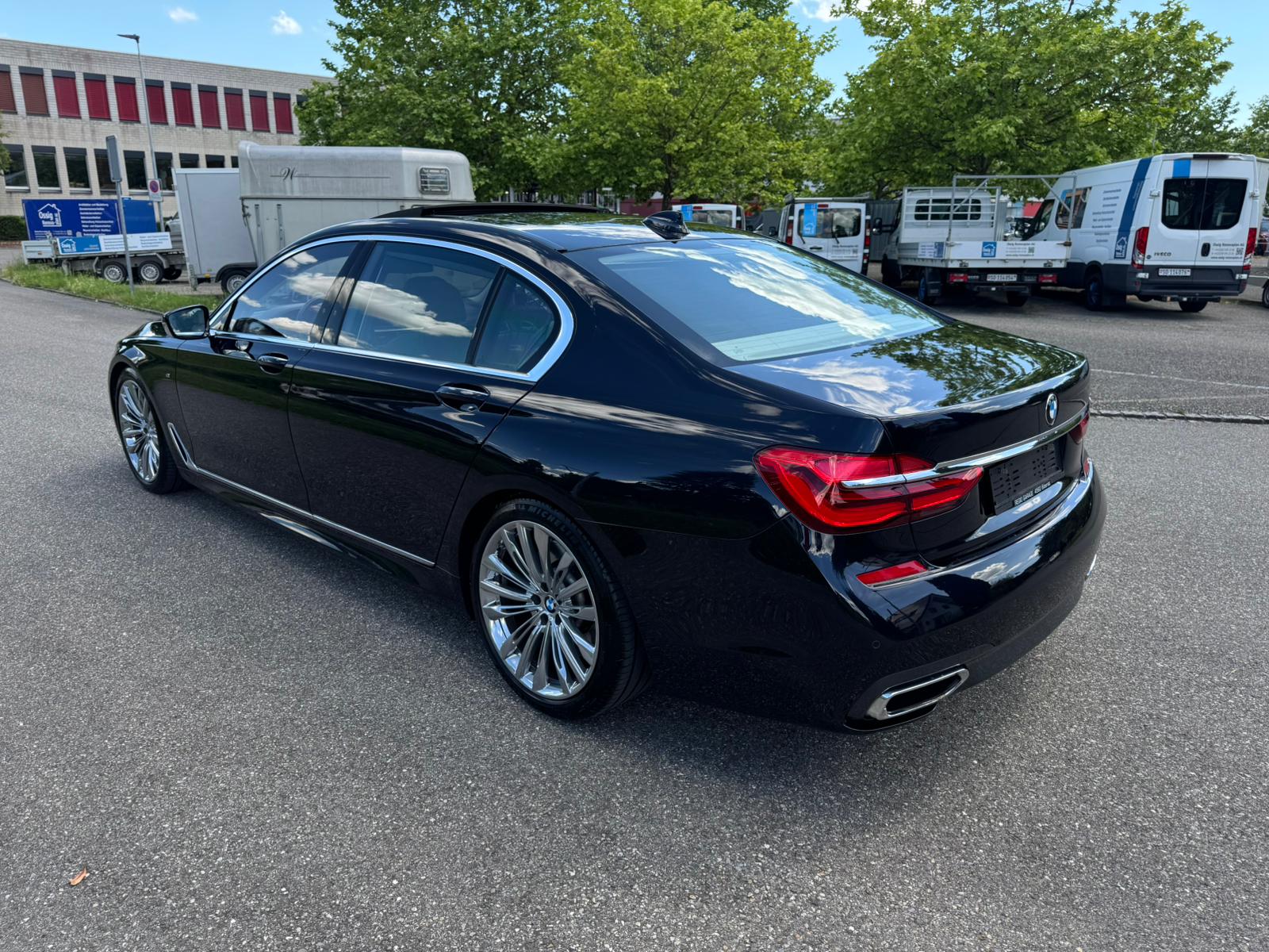 BMW 750Li xDrive Steptronic-image-5