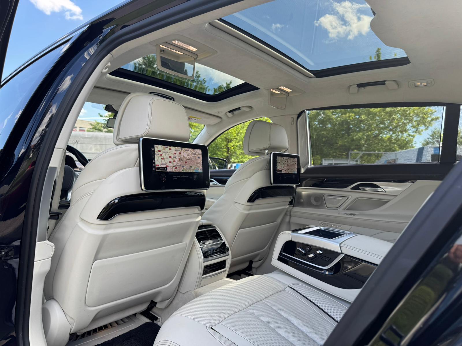 BMW 750Li xDrive Steptronic-image-11
