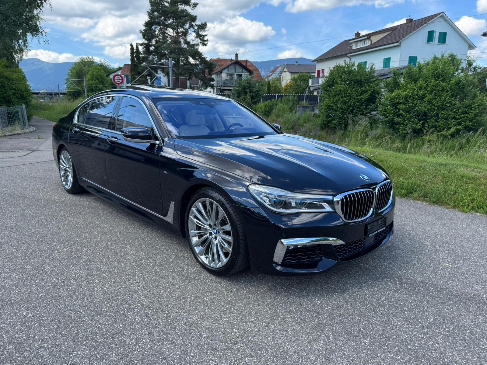 BMW 750Li xDrive Steptronic-image-1